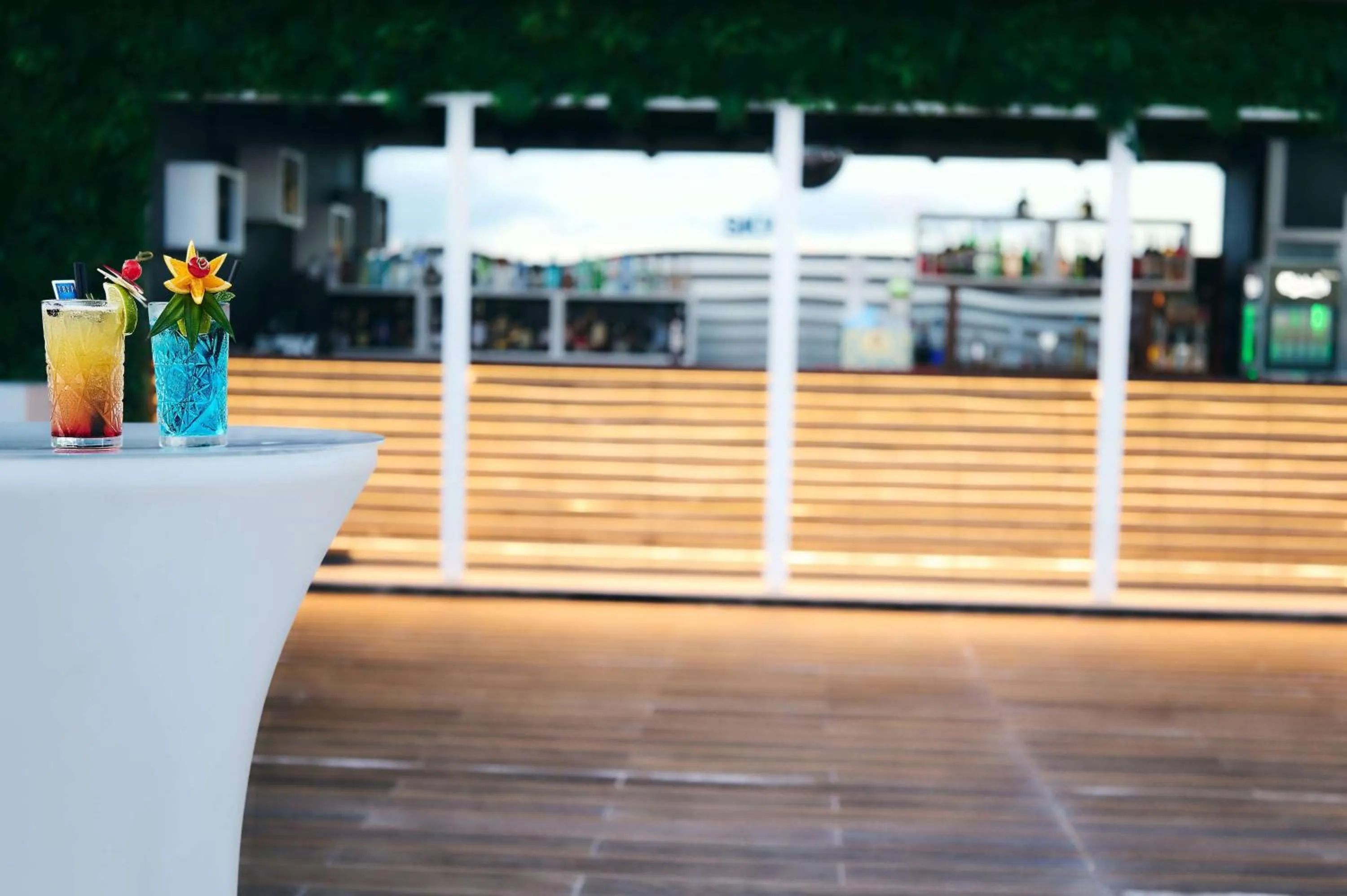 Restaurant/places to eat in TRYP by Wyndham Lisboa Caparica Mar