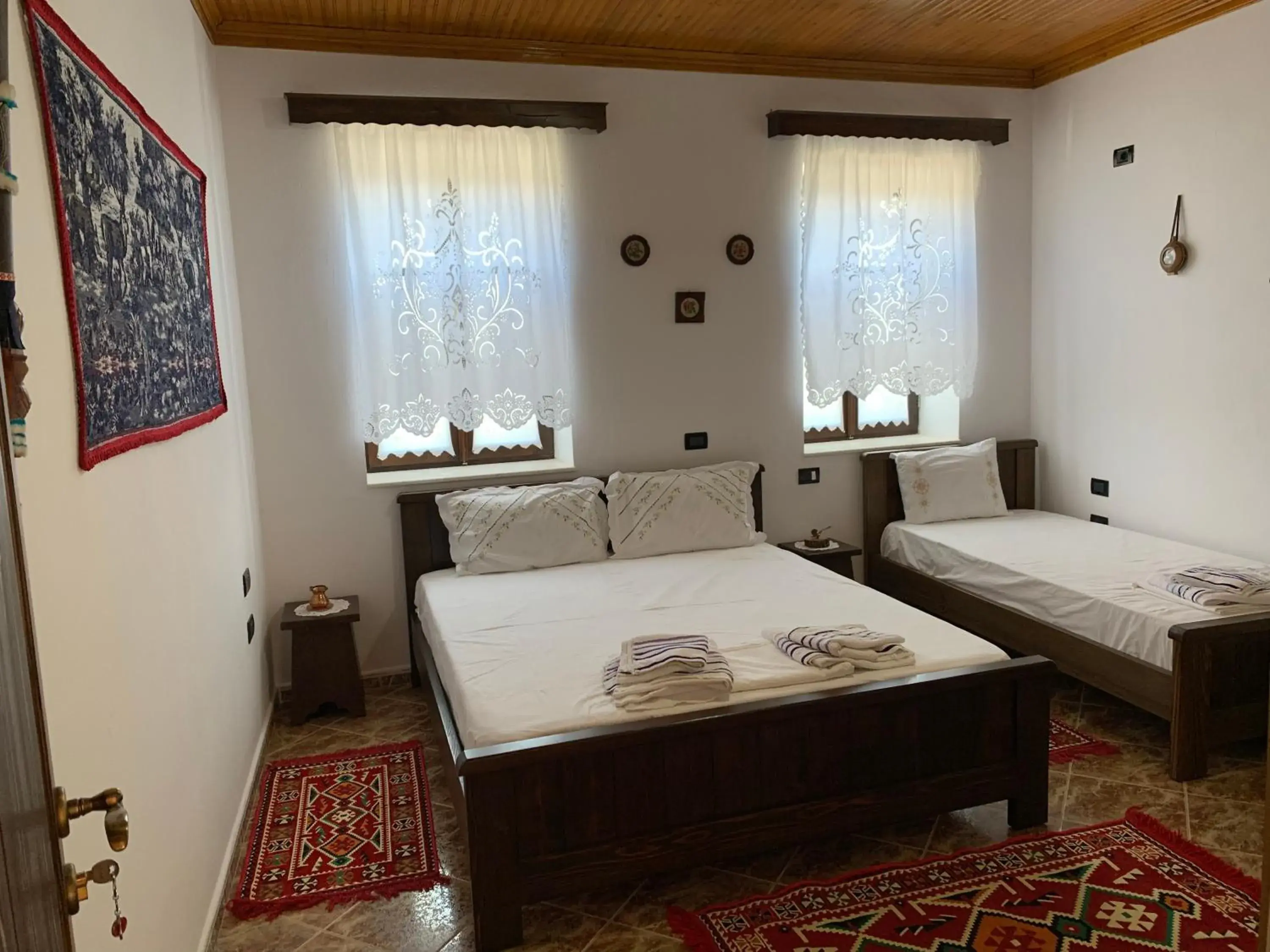 Triple Room with Mountain View in Guest House Iljesa Triple Room with Mountain View in Guest House Iljesa