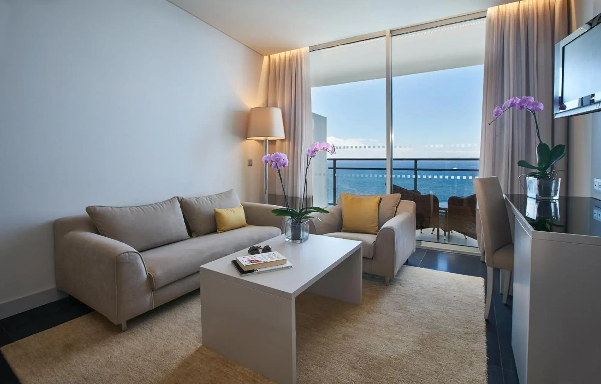 Premium Double Room with Sea View - single occupancy in VidaMar Resort Hotel Madeira Premium Double Room with Sea View - single occupancy in VidaMar Resort Hotel Madeira