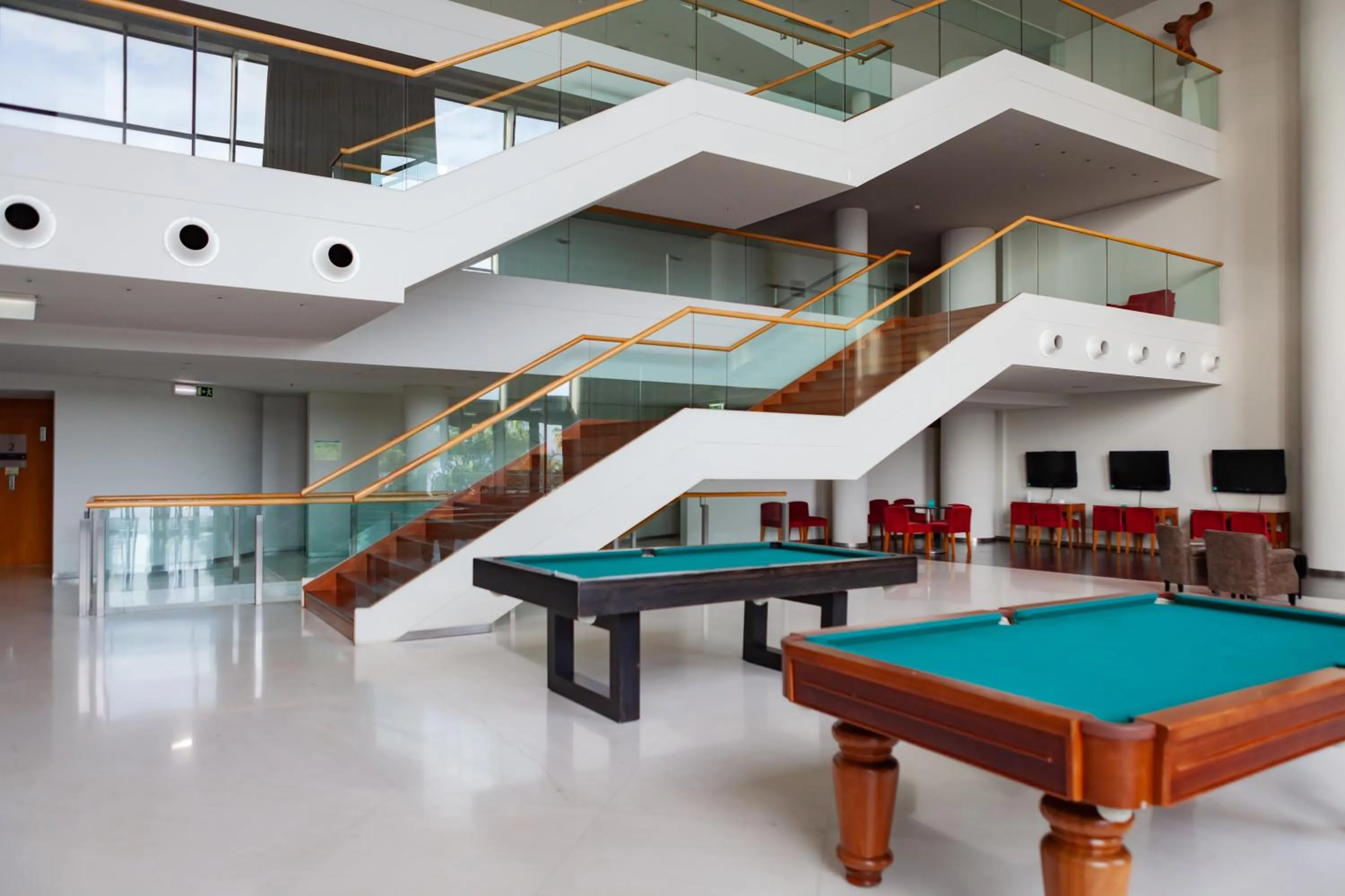 Lounge or bar in VidaMar Resort Hotel Madeira