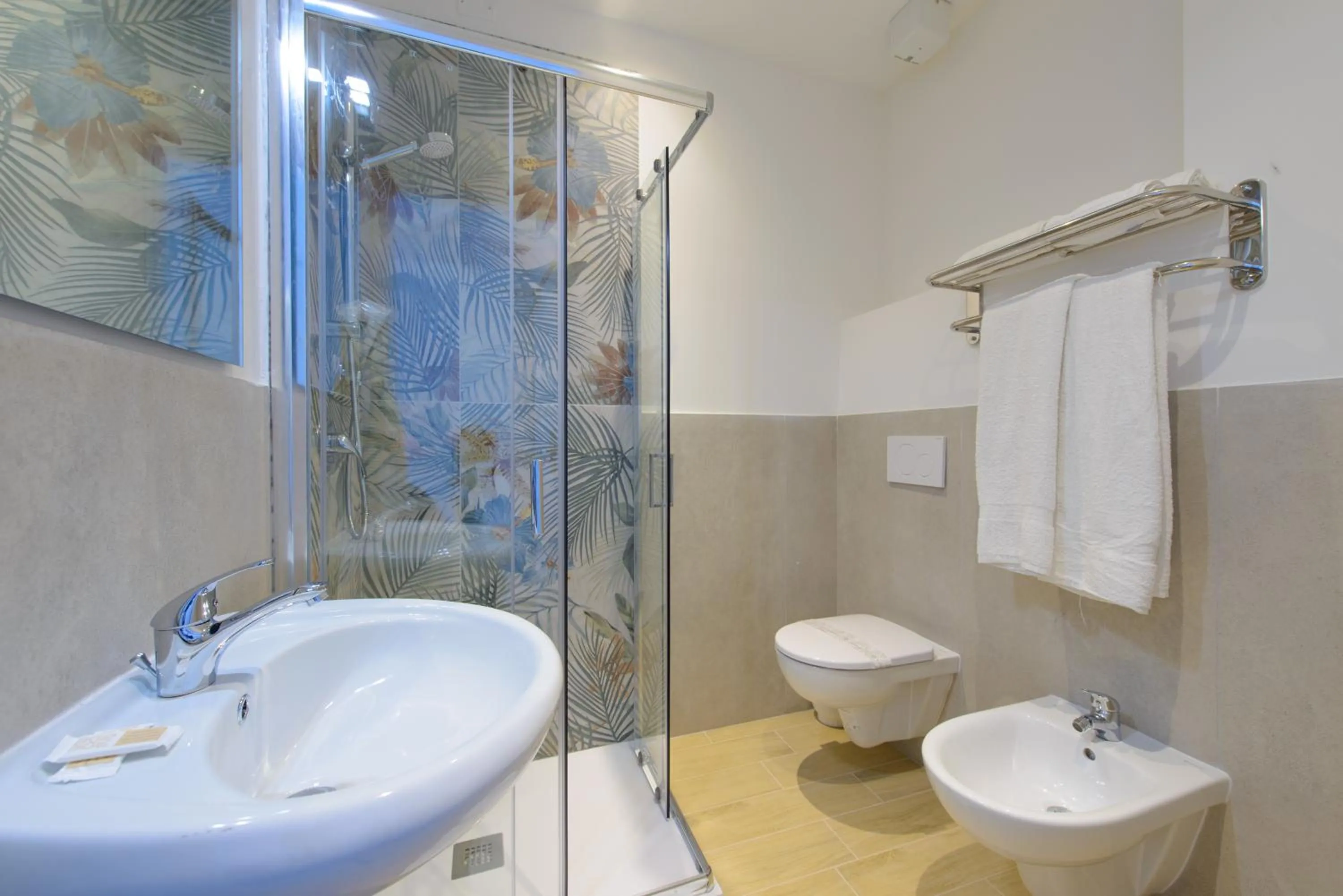 Bathroom in Hotel Colorado