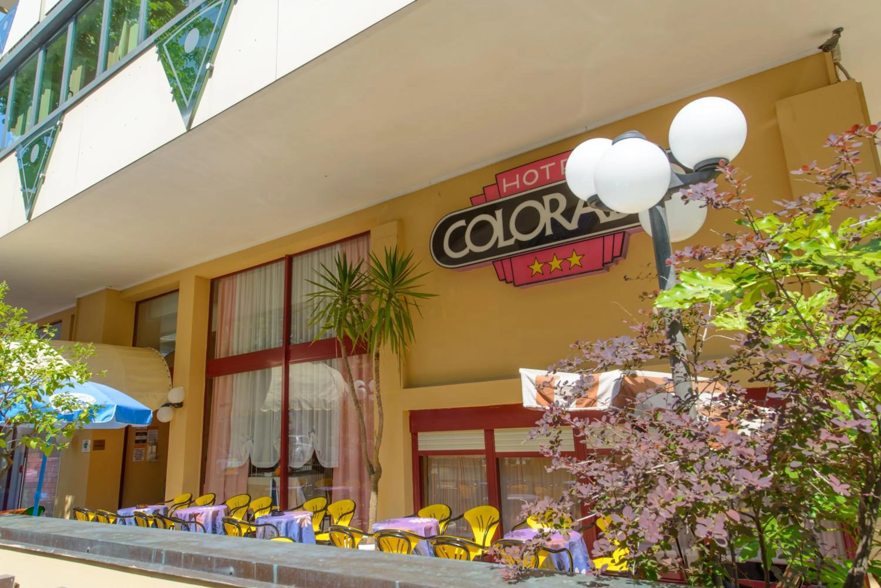 Property building in Hotel Colorado