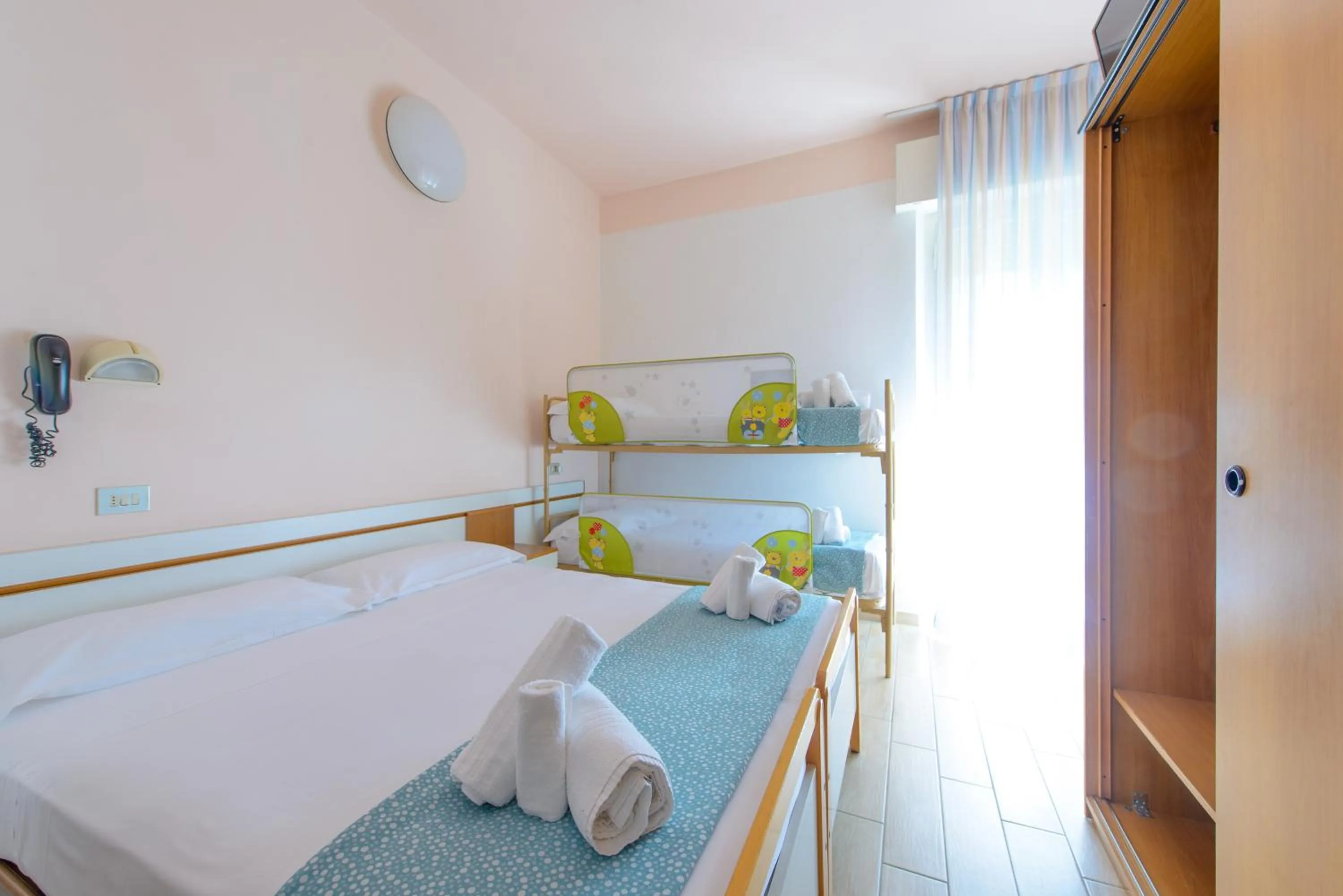 Bedroom in Hotel Colorado