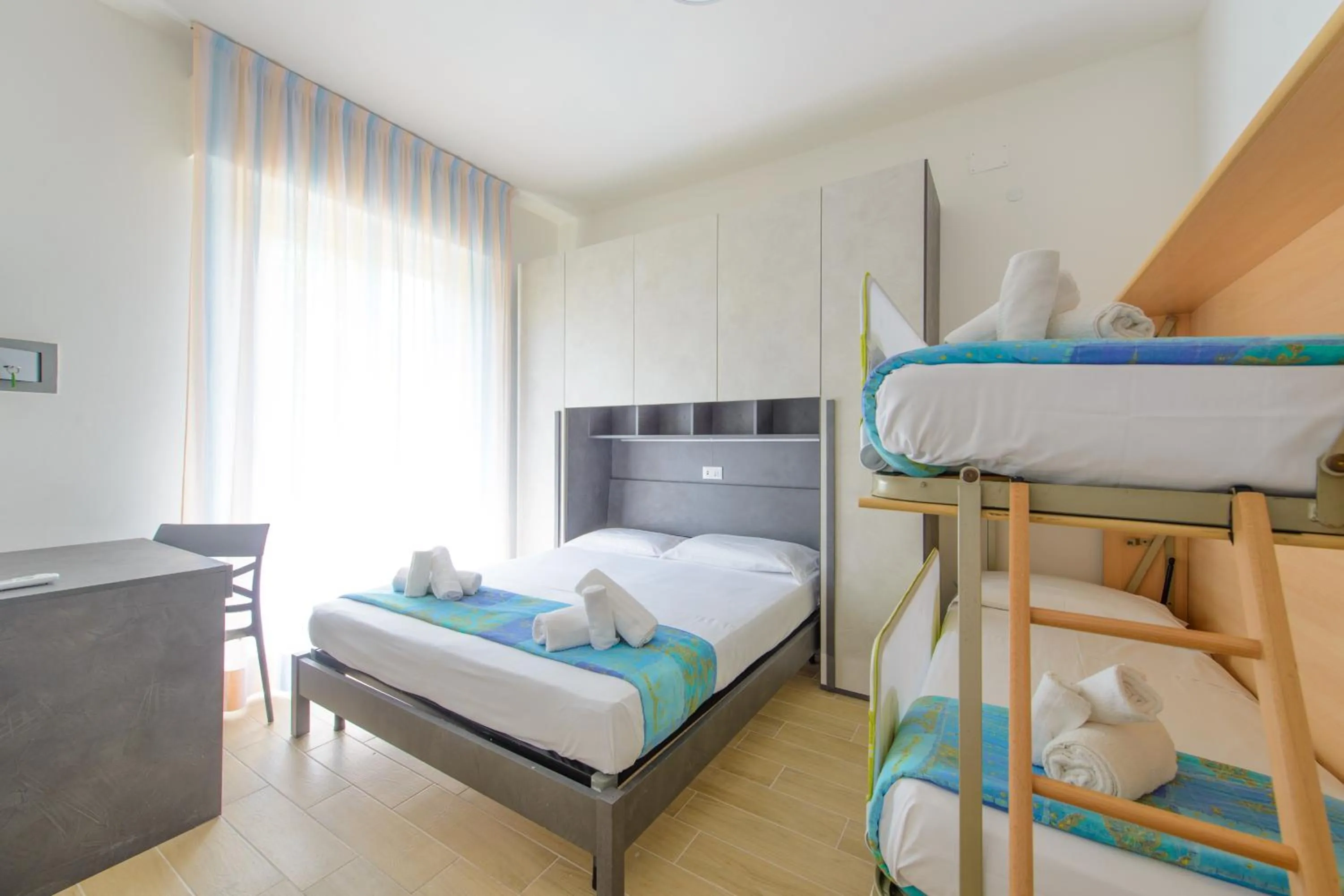 Bedroom in Hotel Colorado