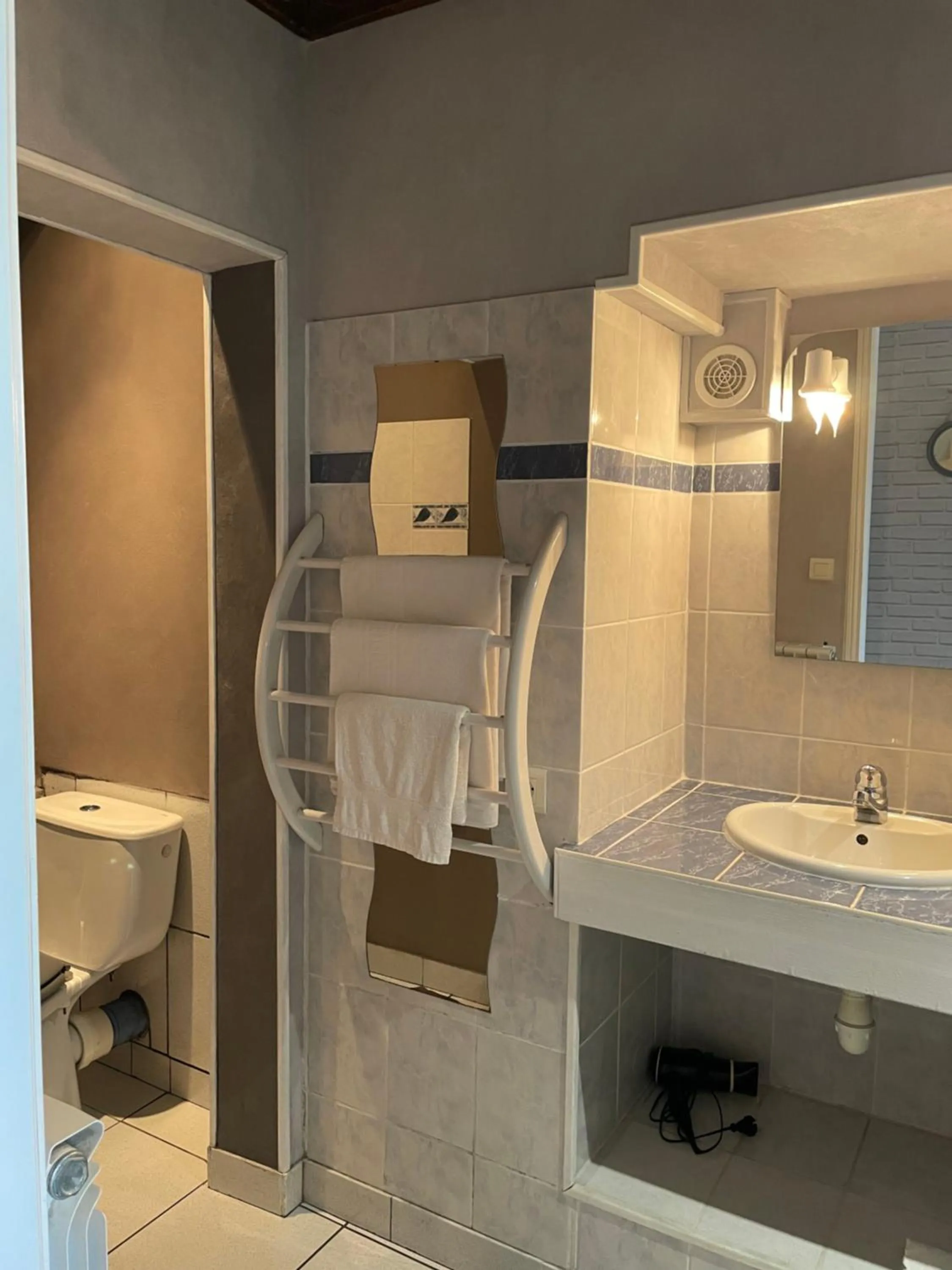 Bathroom in Domaine de Vandenesse Et Spa