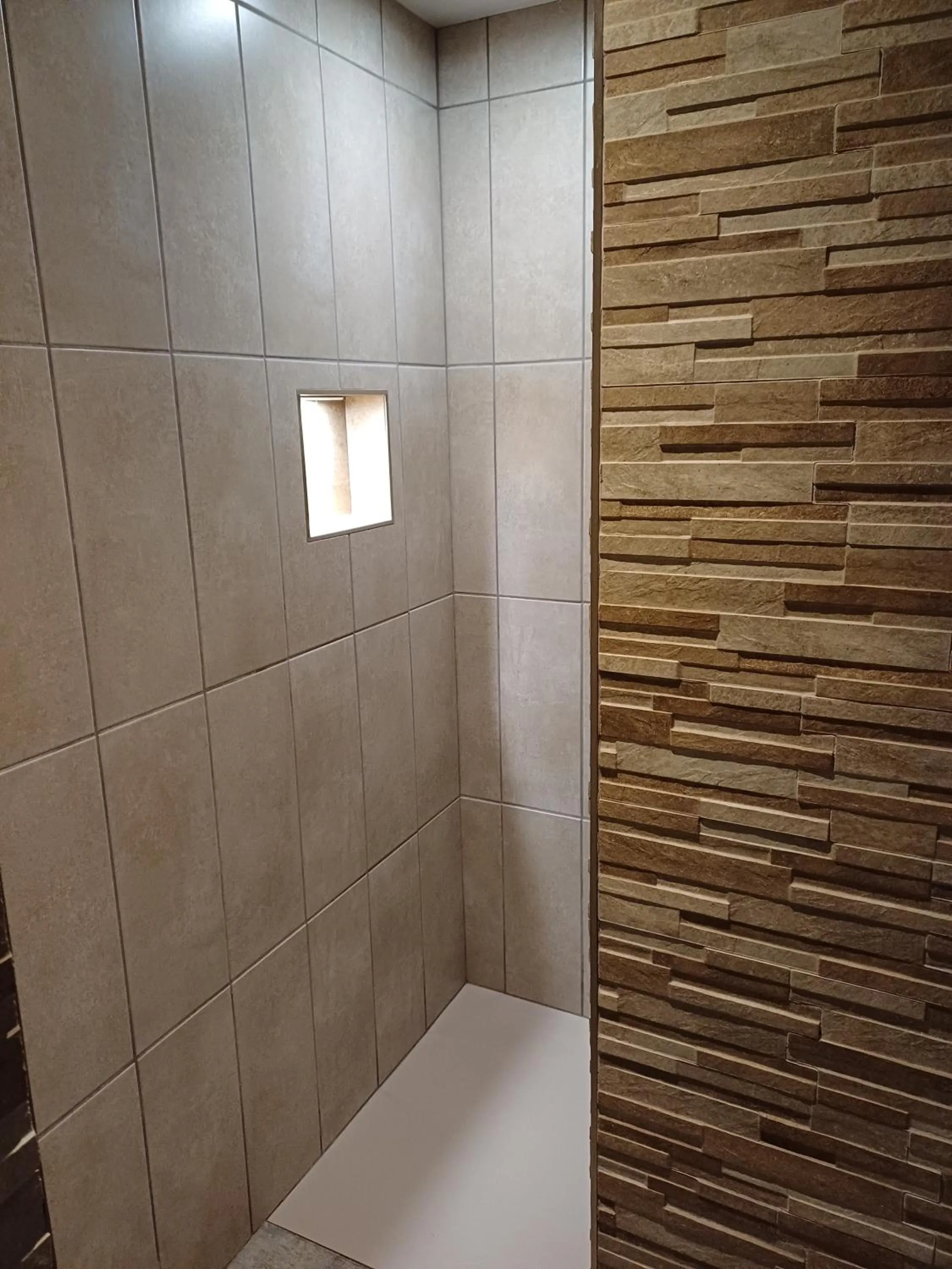 Shower in Domaine de Vandenesse Et Spa