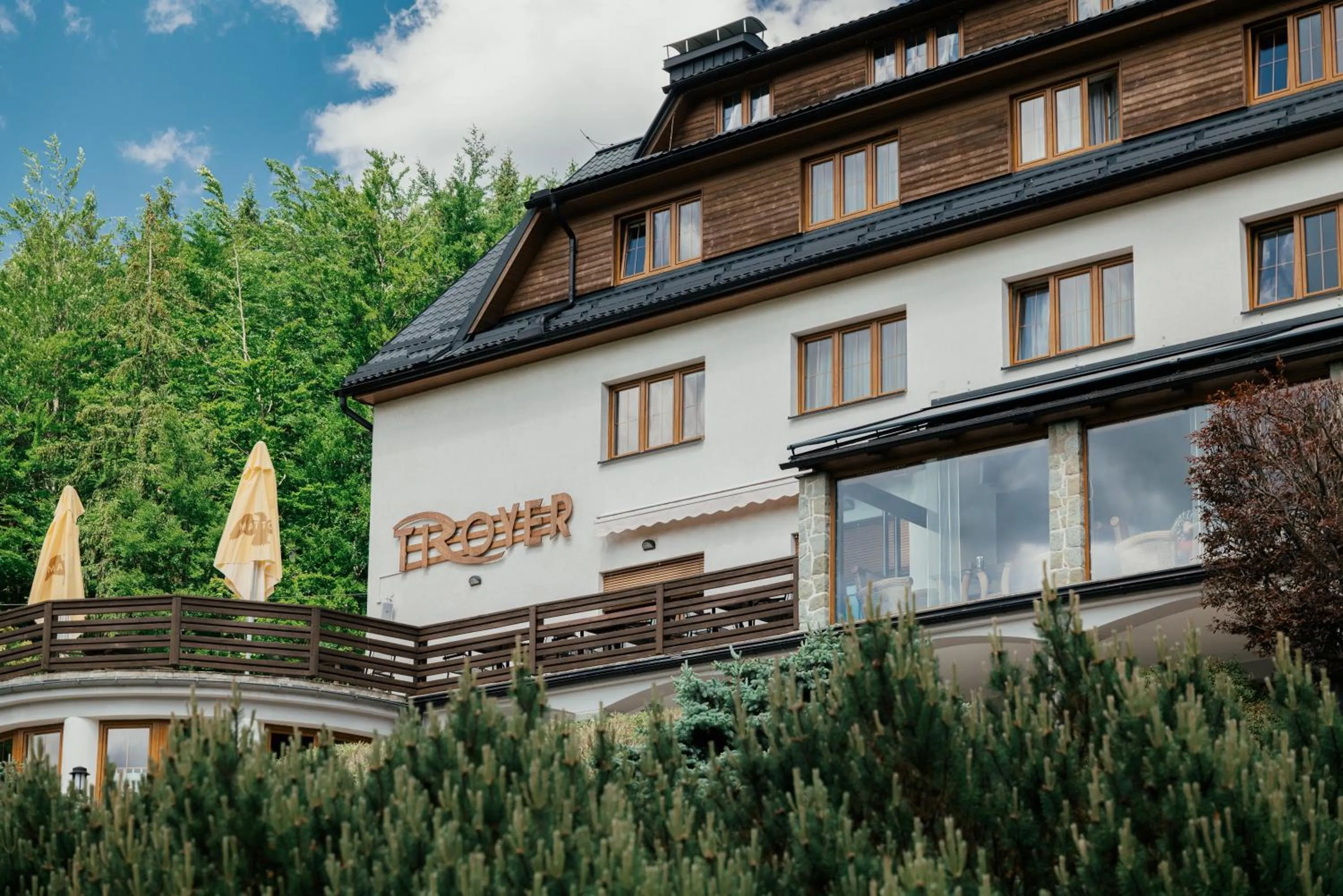 Property building in Hotel Troyer