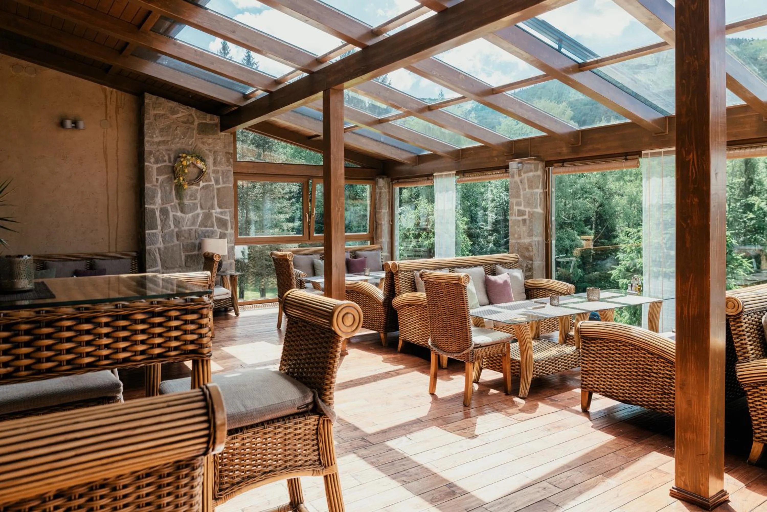 Seating area in Hotel Troyer