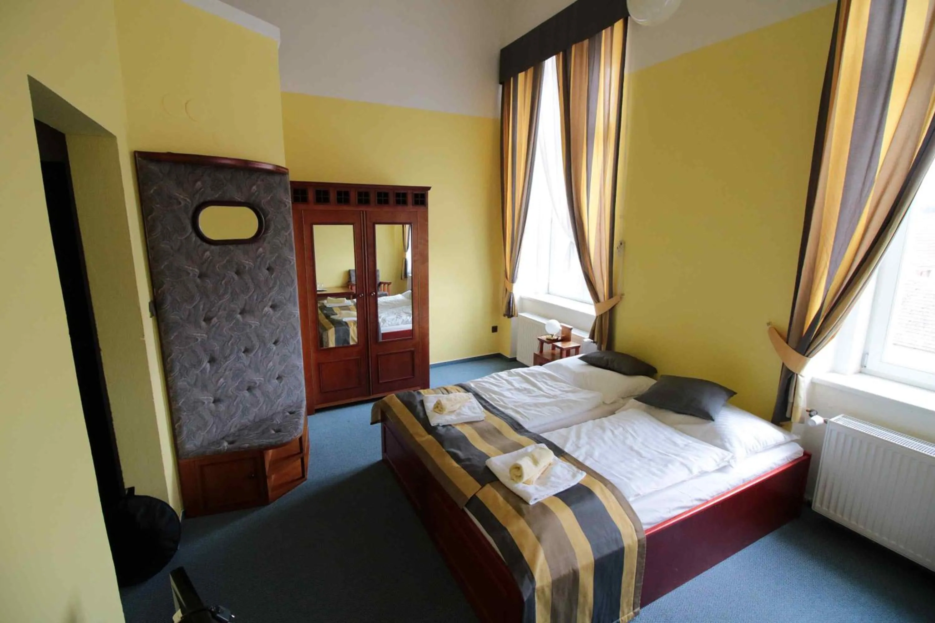 Photo of the whole room in Hotel Nobys