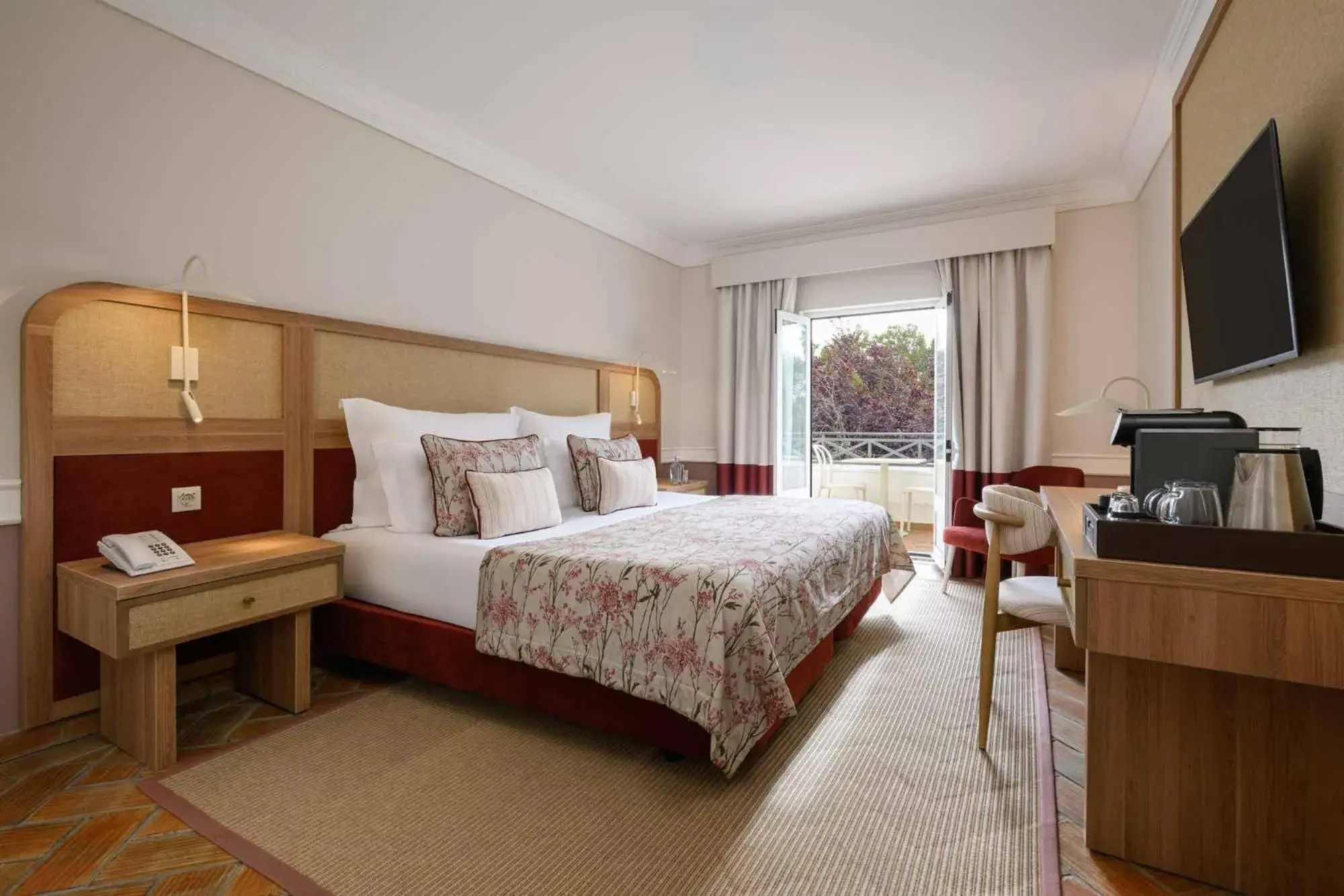 Bedroom, Bed in M'AR De AR Muralhas Bedroom, Bed in M'AR De AR Muralhas