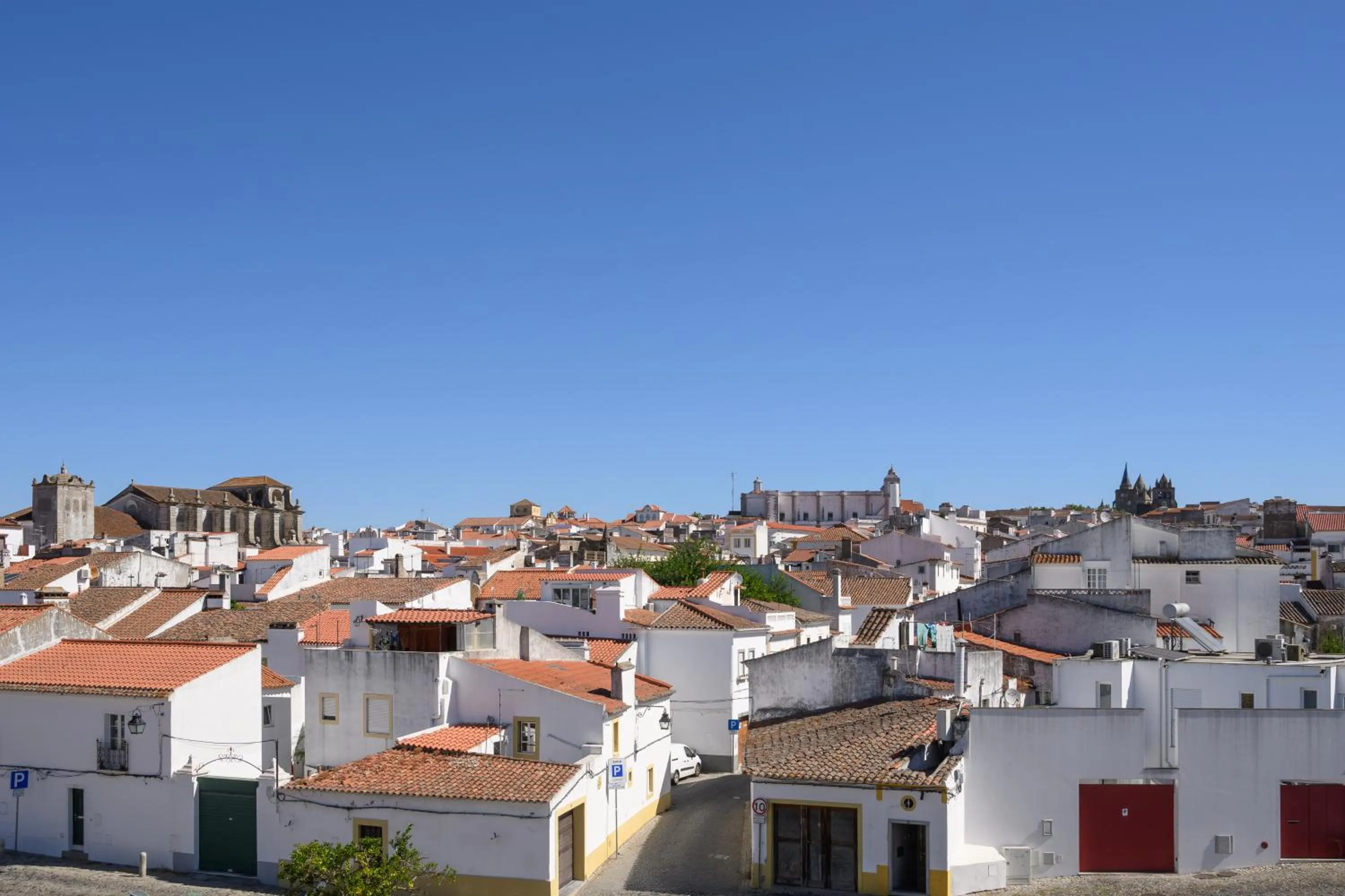 City view in M'AR De AR Muralhas
