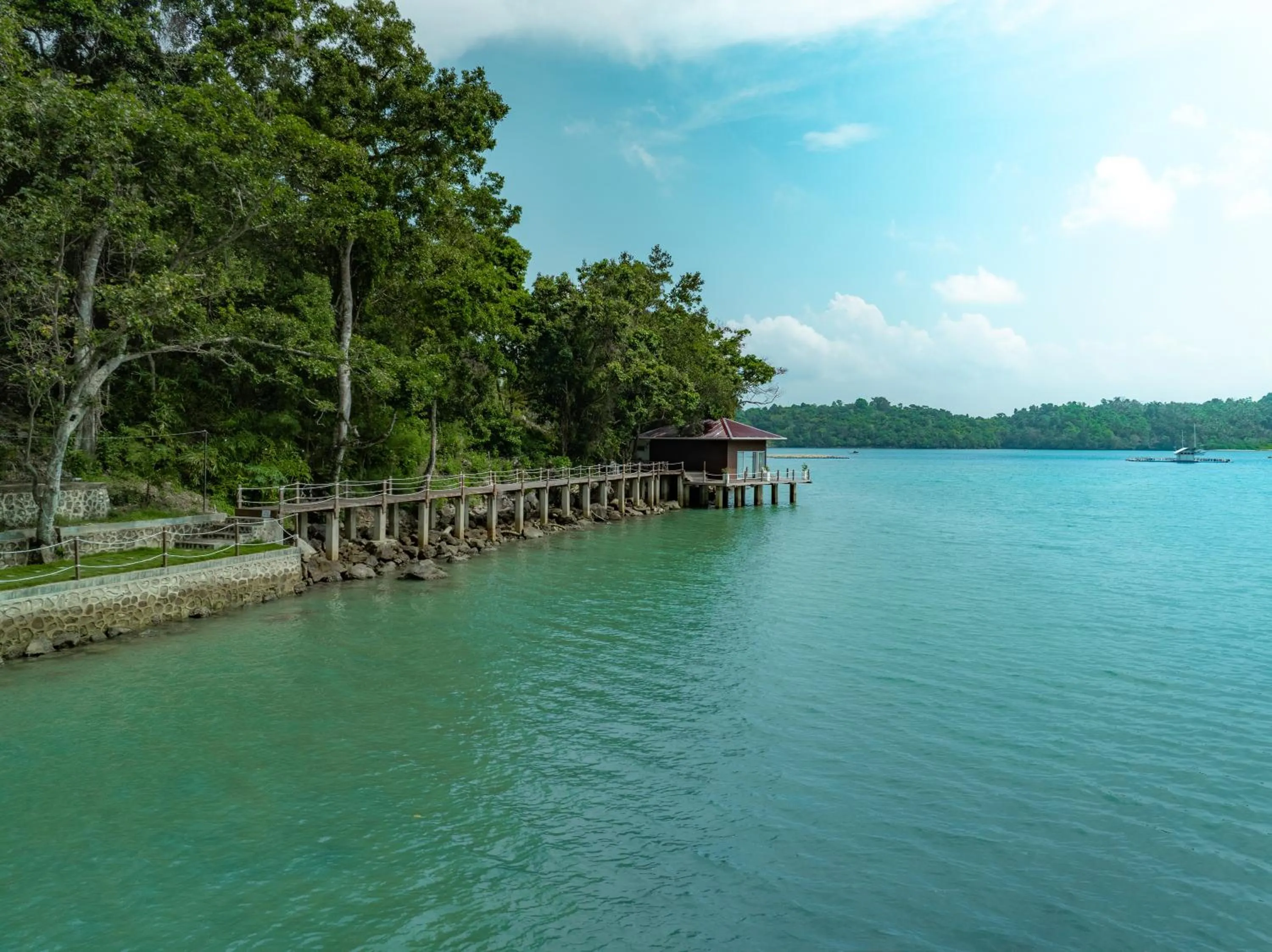 Property building in The Hawk's Nest Resort