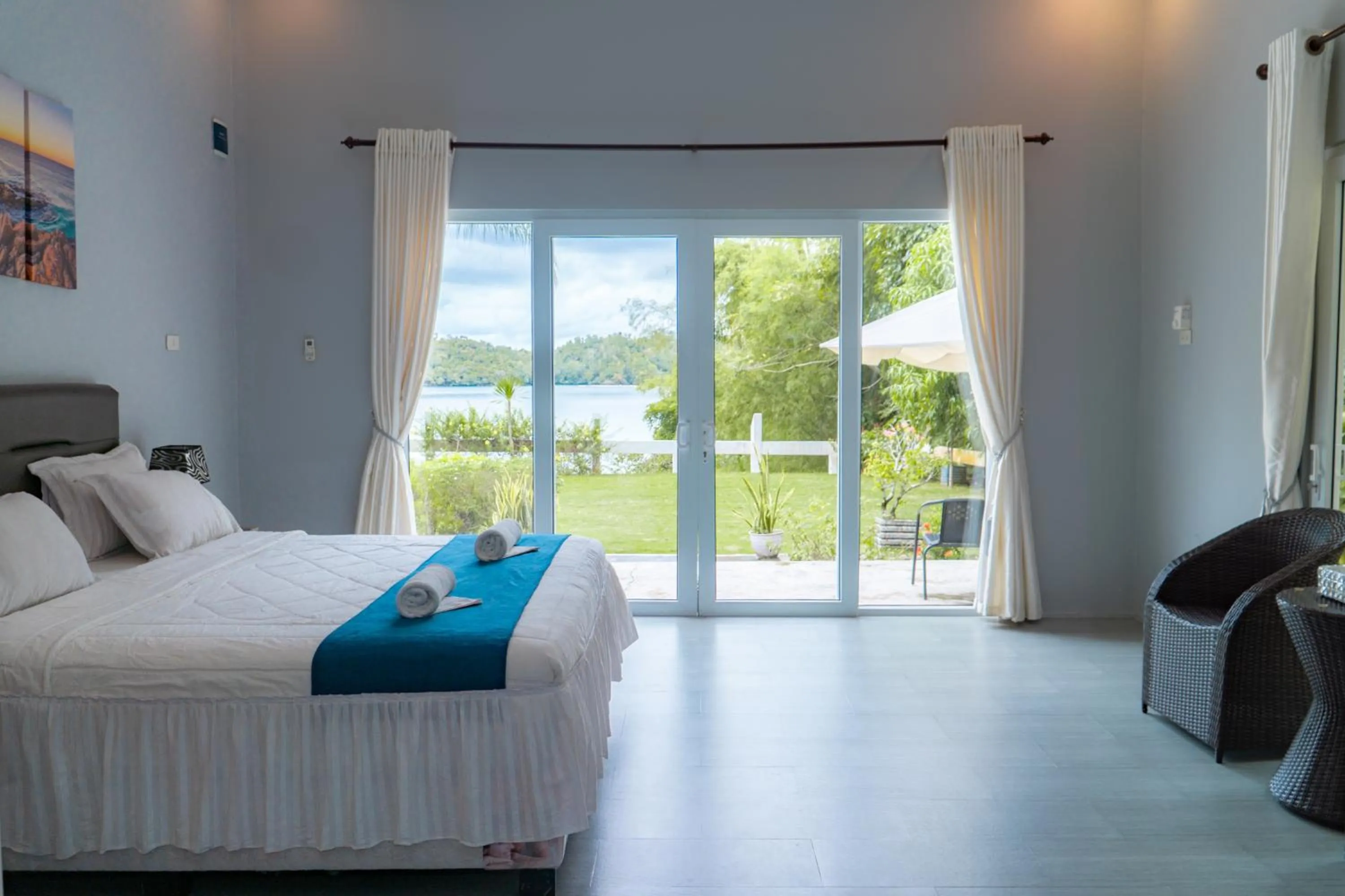 Natural landscape, Bed in The Hawk's Nest Resort