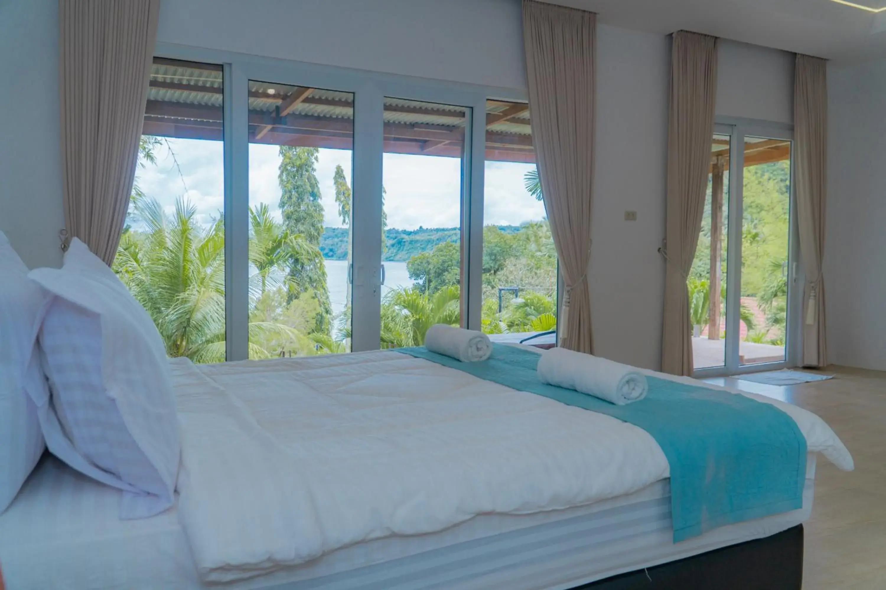 Natural landscape, Bed in The Hawk's Nest Resort Natural landscape, Bed in The Hawk's Nest Resort