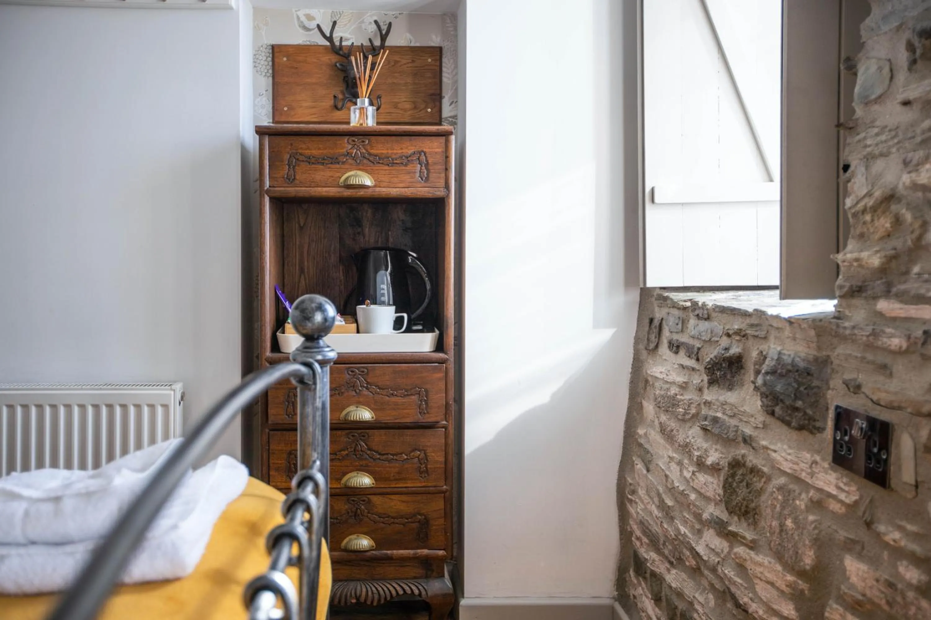 Bedroom, Bed in The Olde Malthouse Inn