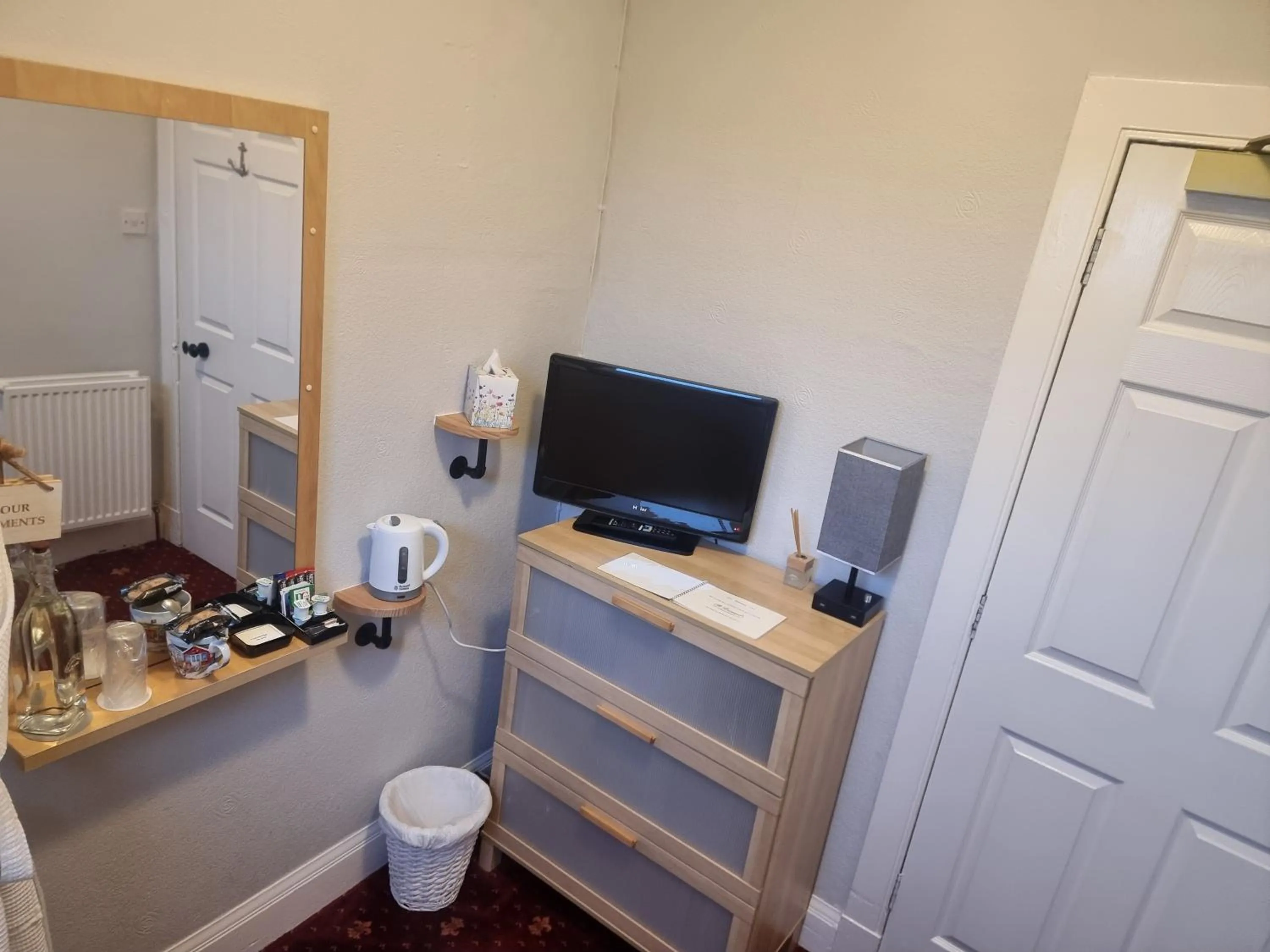 TV and multimedia in St Leonards Guest House