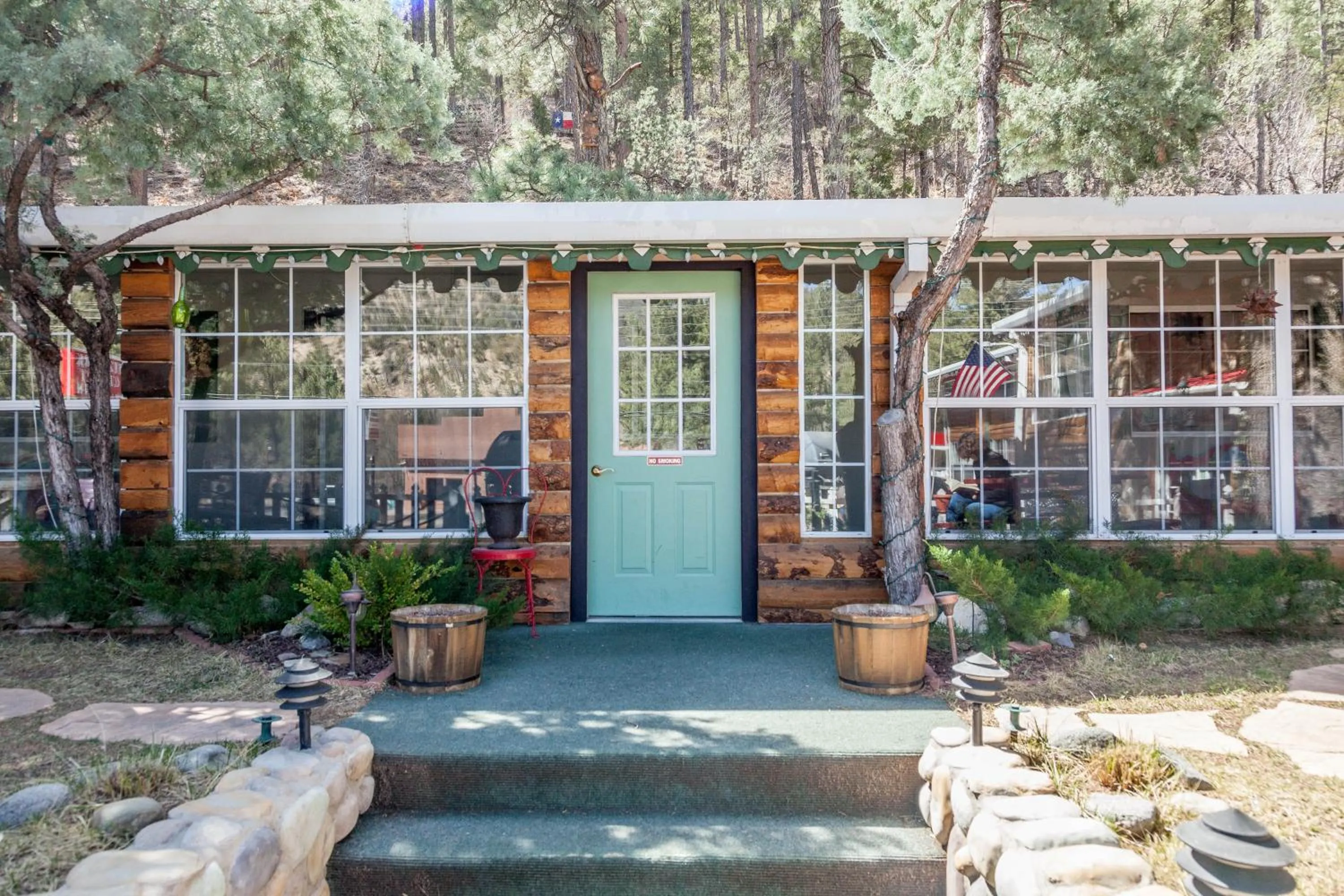 Property building in Sitzmark Chalet Inn