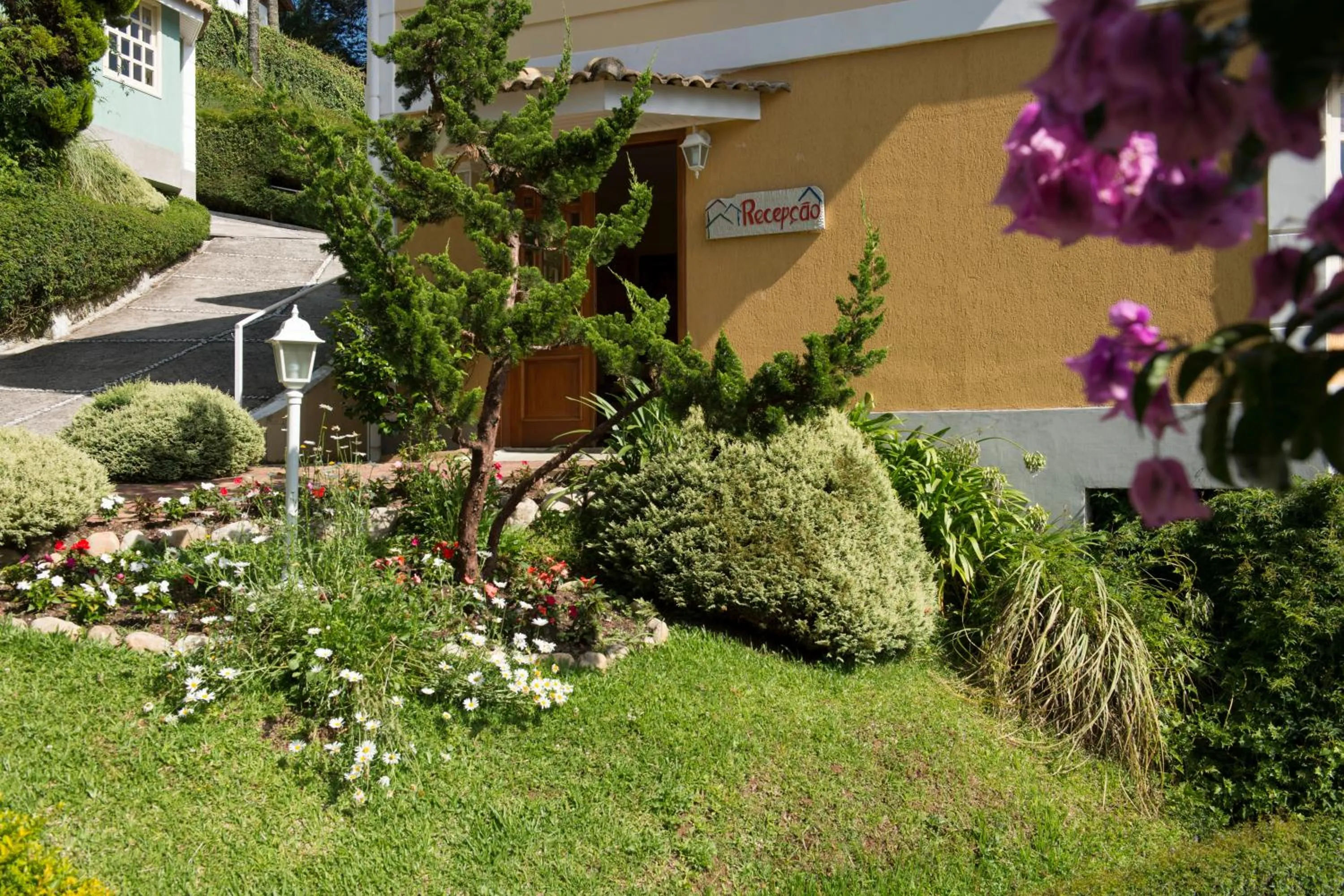 Facade/entrance in Pousada Vila das Cores