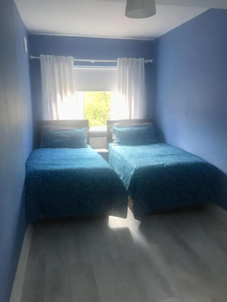 Standard Twin Room with Shared Bathroom in Clarendon Standard Twin Room with Shared Bathroom in Clarendon