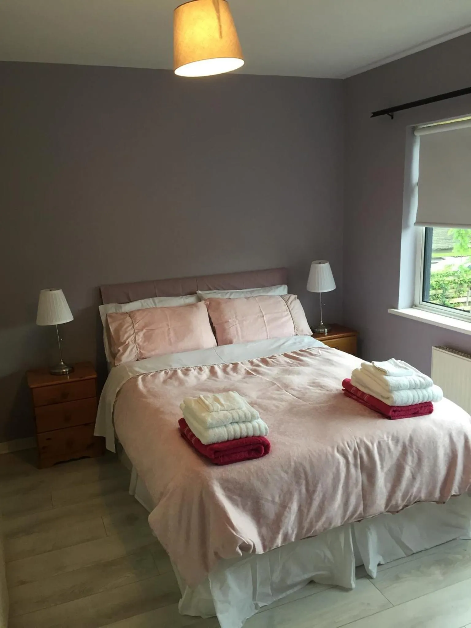 Double Room with Shared Bathroom in Clarendon