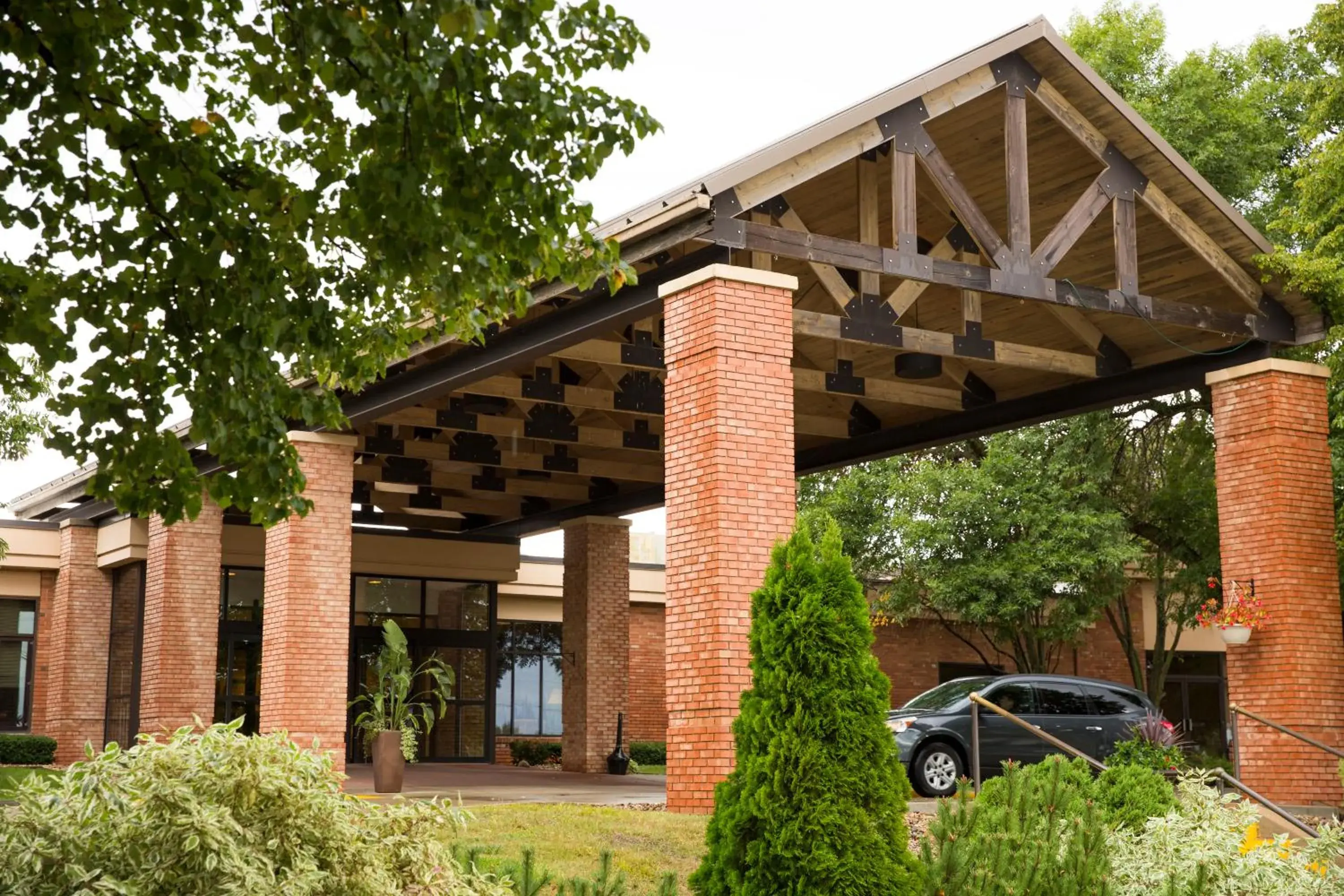 Property building in Lake Okoboji Resort and Conference Center Property building in Lake Okoboji Resort and Conference Center