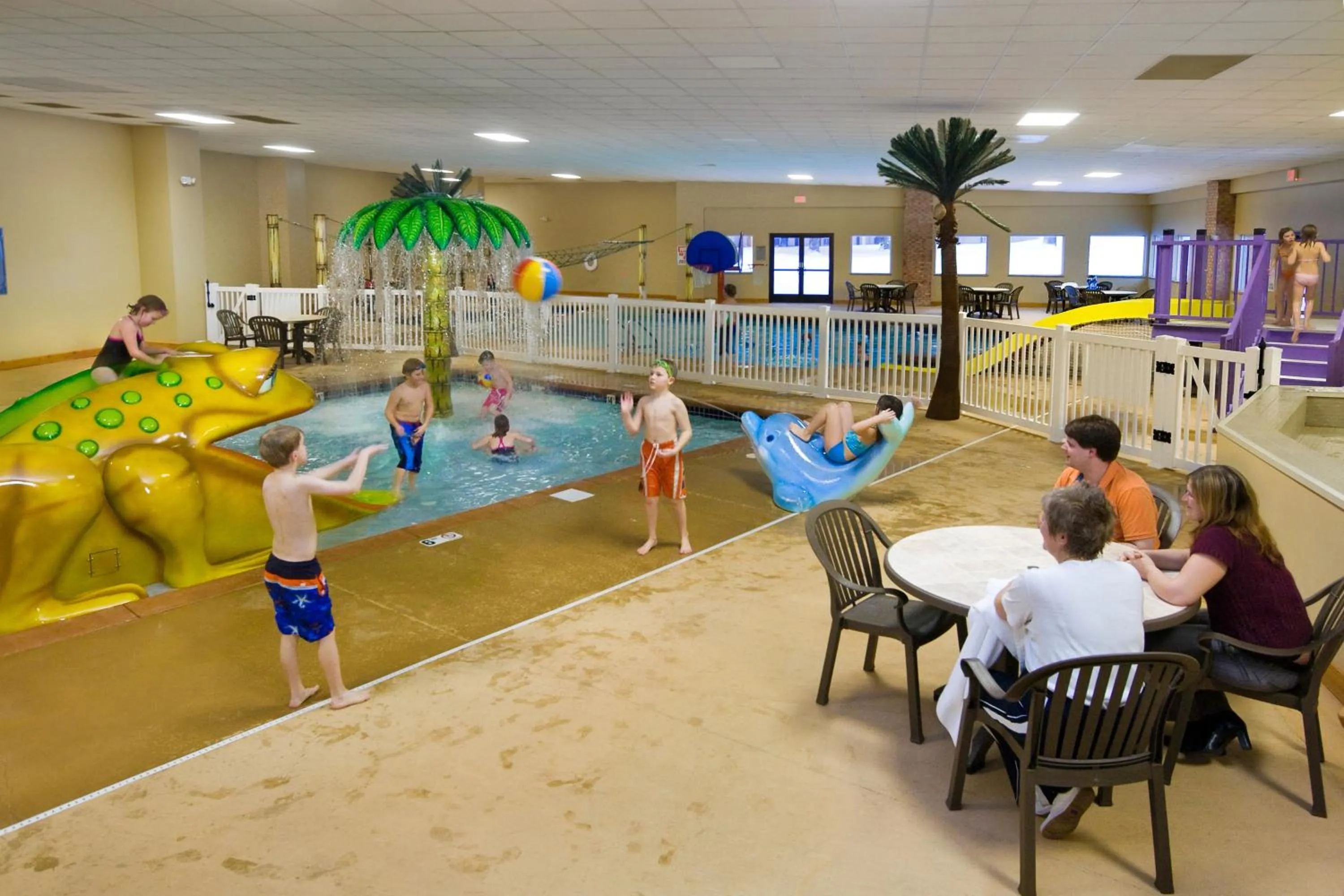 Swimming pool in Lake Okoboji Resort and Conference Center