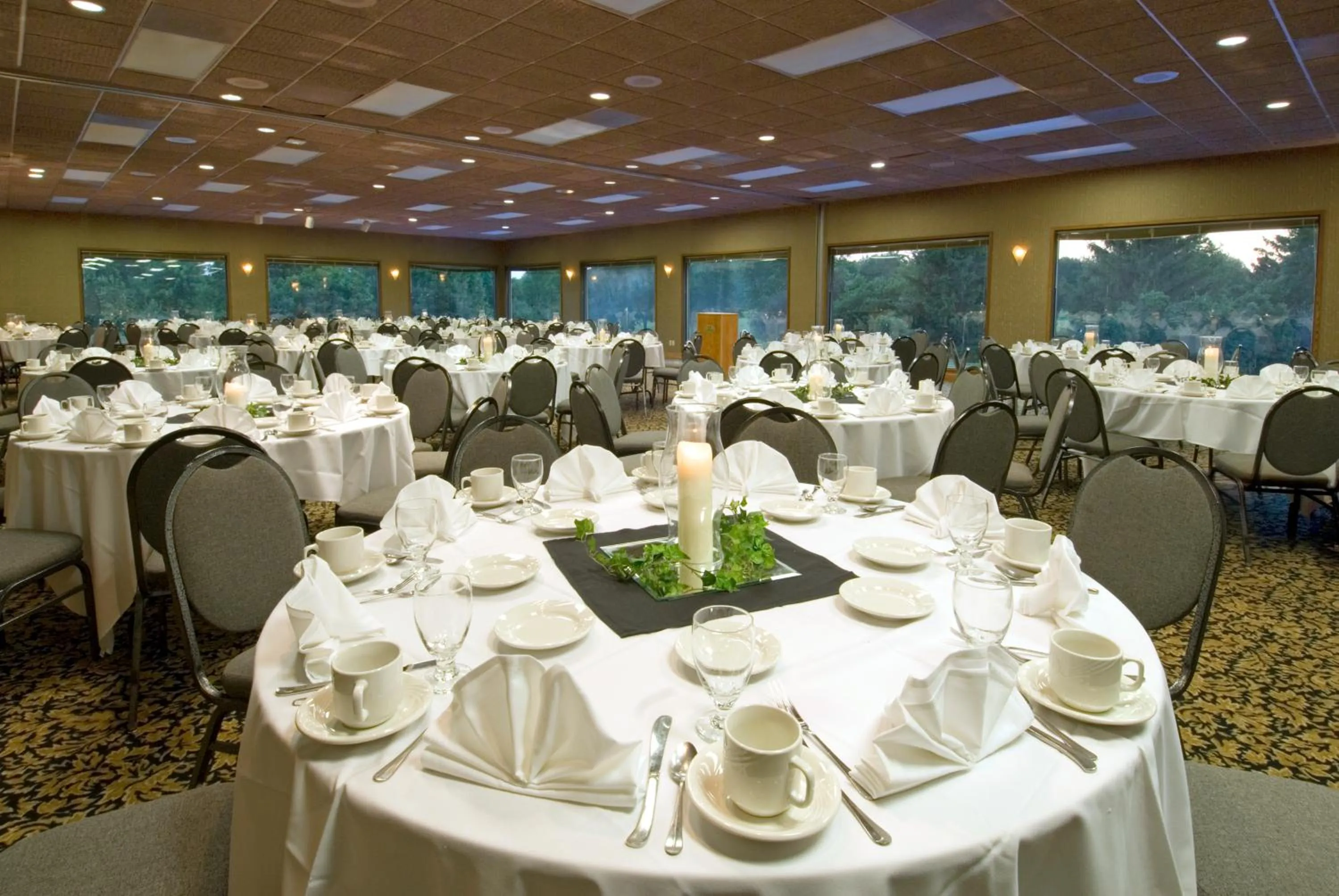 Banquet/Function facilities in Lake Okoboji Resort and Conference Center