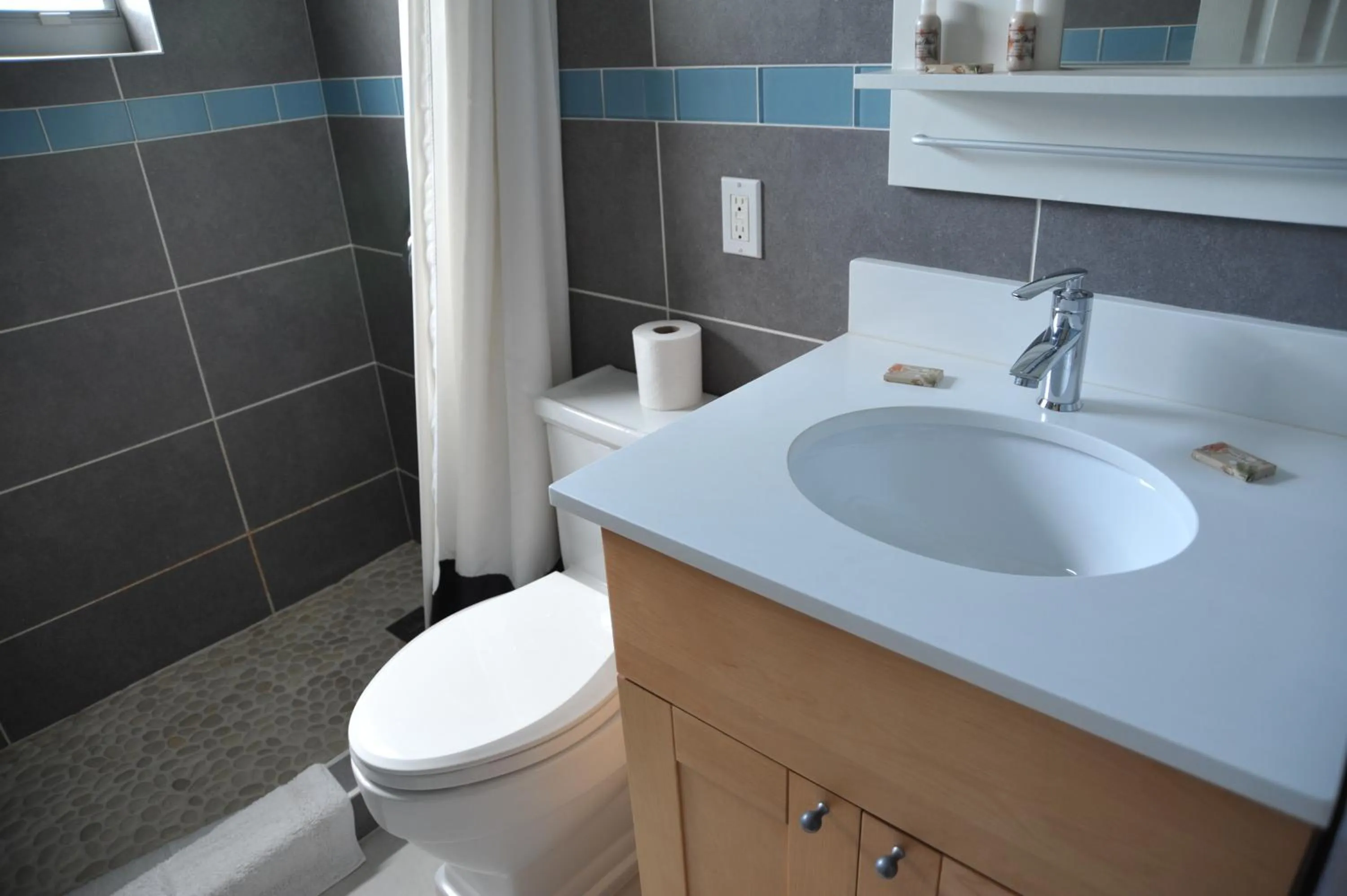 Bathroom in Sun Beach Inn