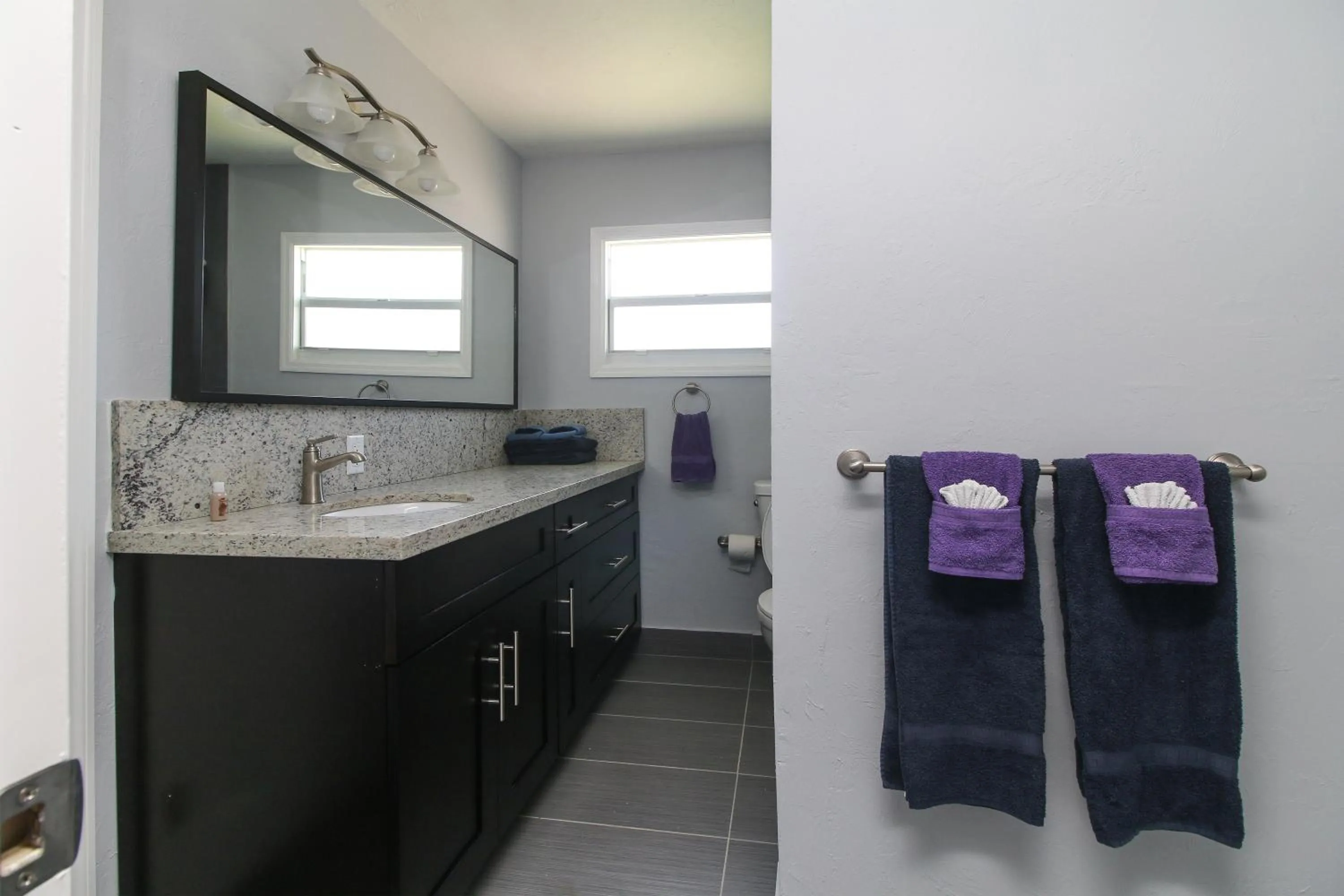 Bathroom in Sun Beach Inn