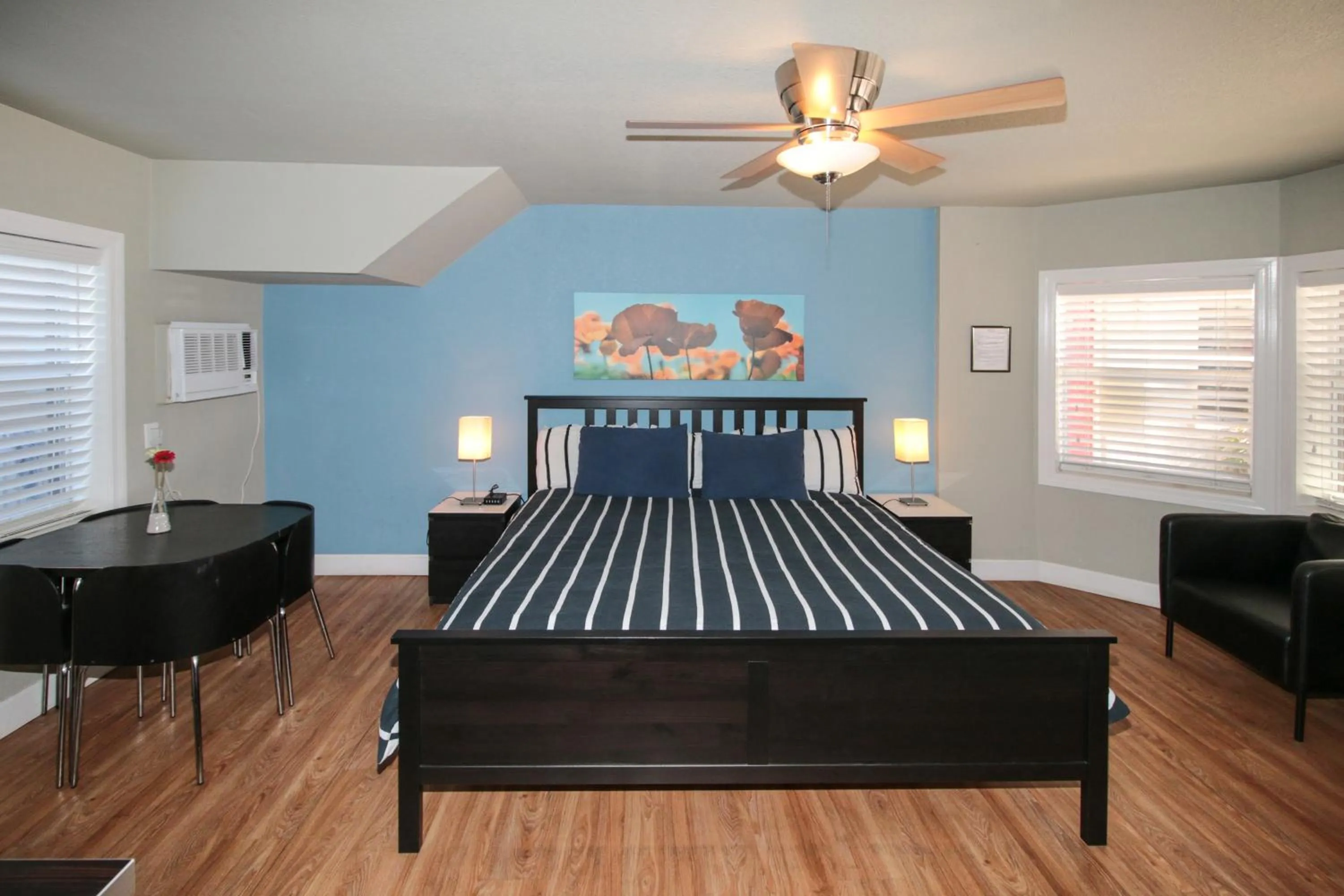 Other, Bed in Sun Beach Inn