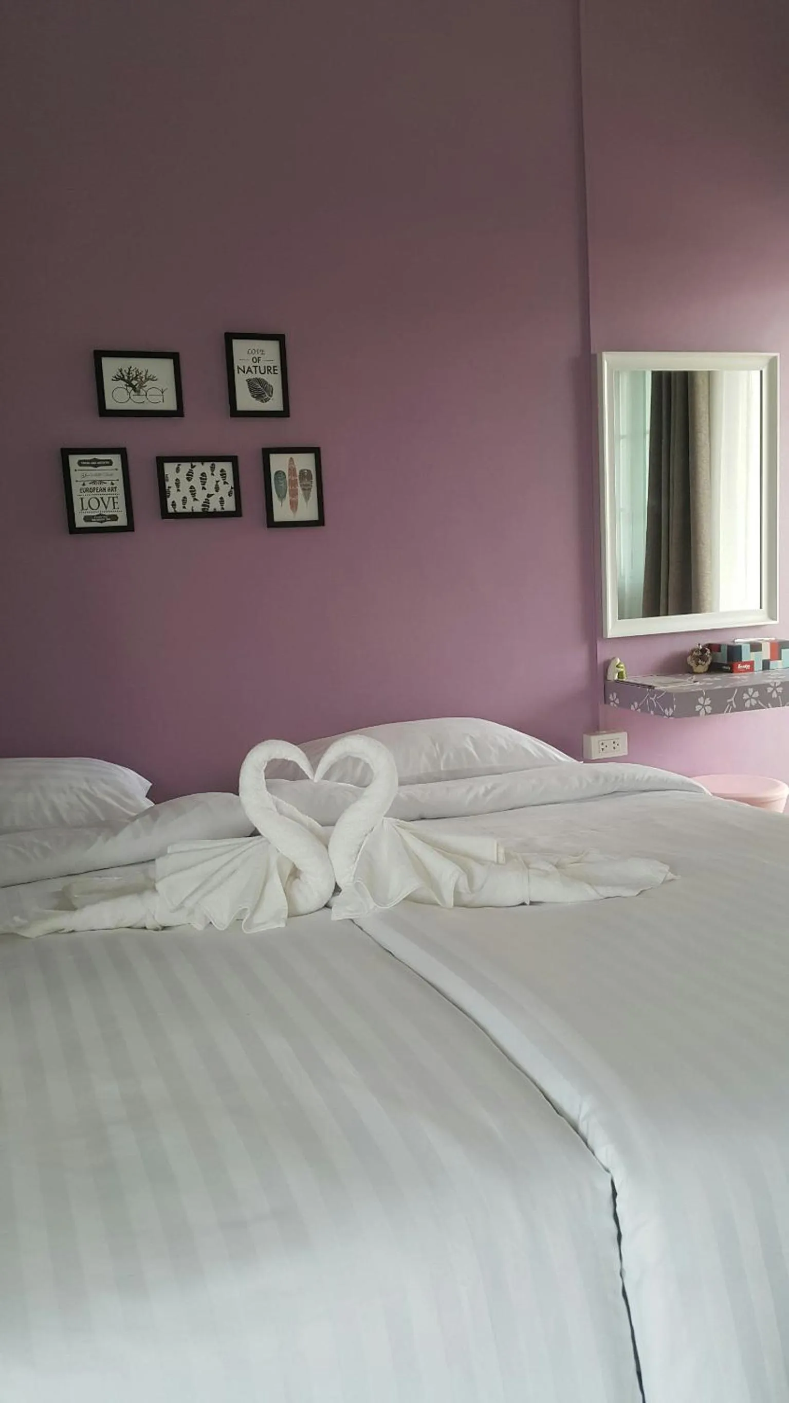 Bed in Patchy & PPraw Family