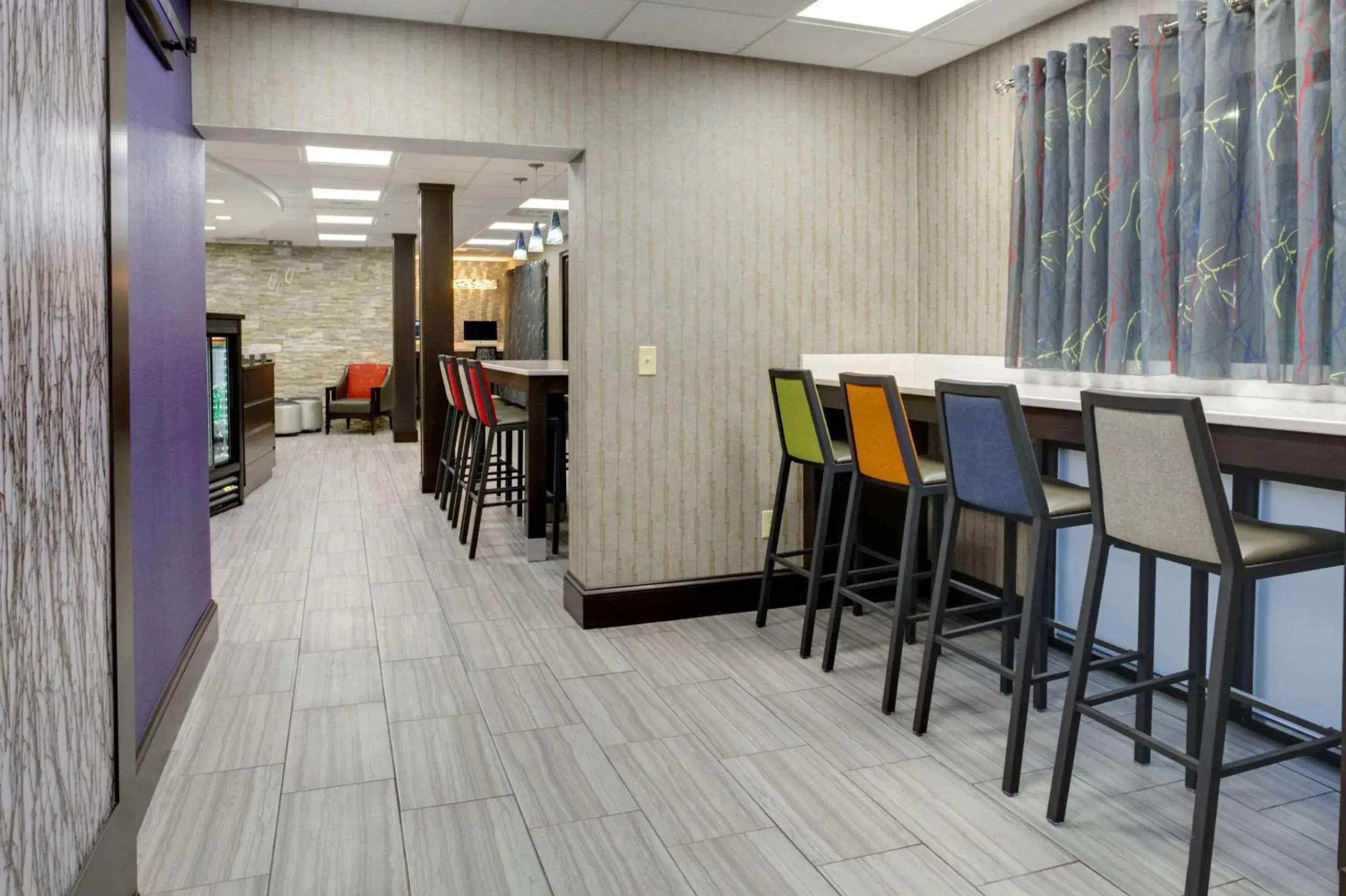 Restaurant/places to eat in Clarion Inn Biltmore Village Restaurant/places to eat in Clarion Inn Biltmore Village