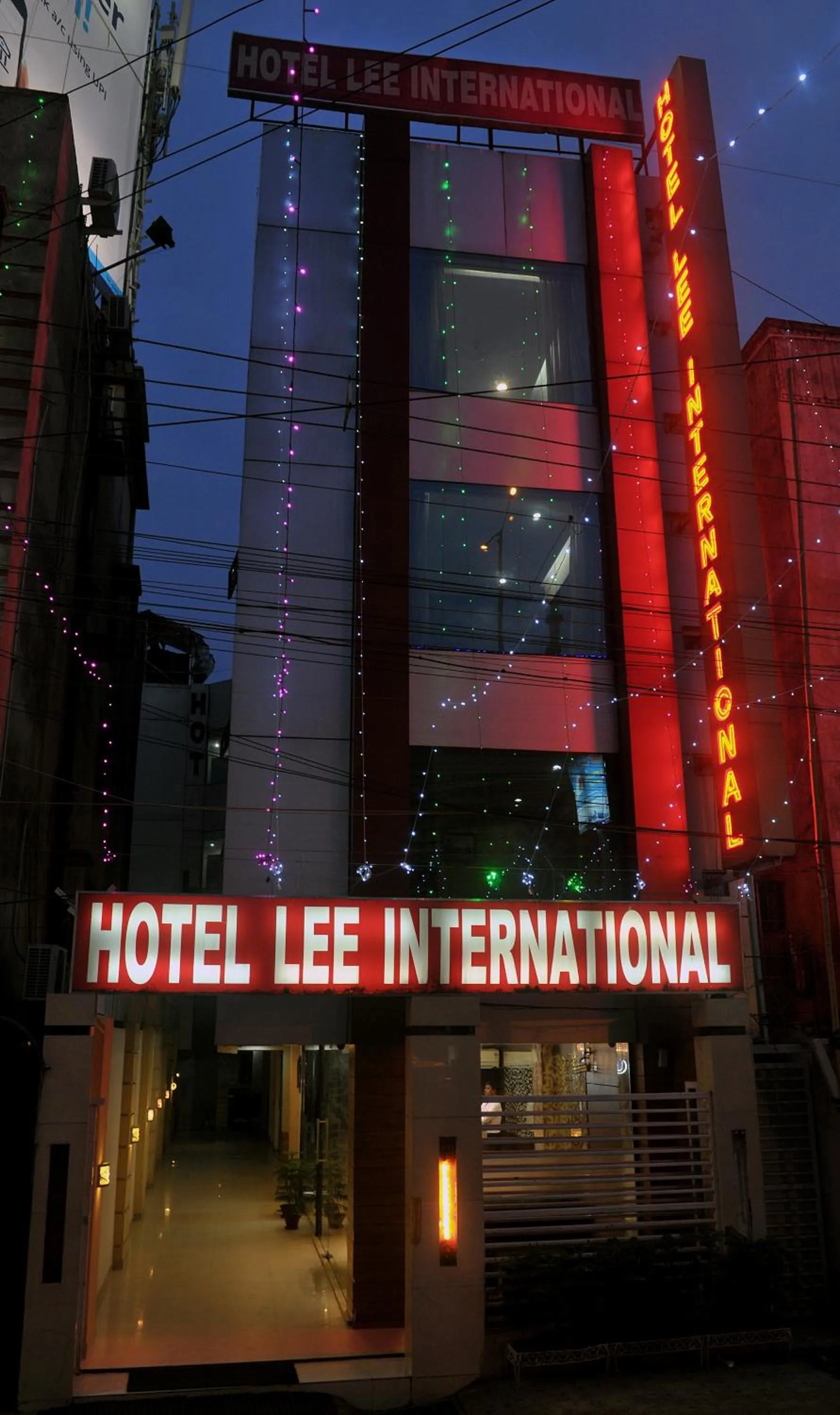 Property building in Hotel Lee International