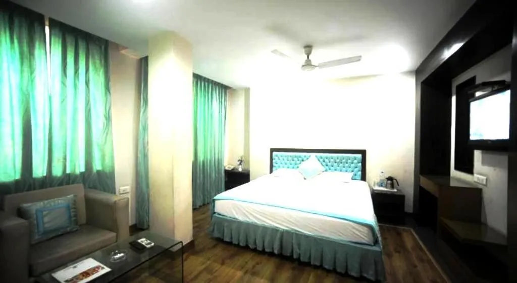 Bedroom, Bed in Hotel Lee International