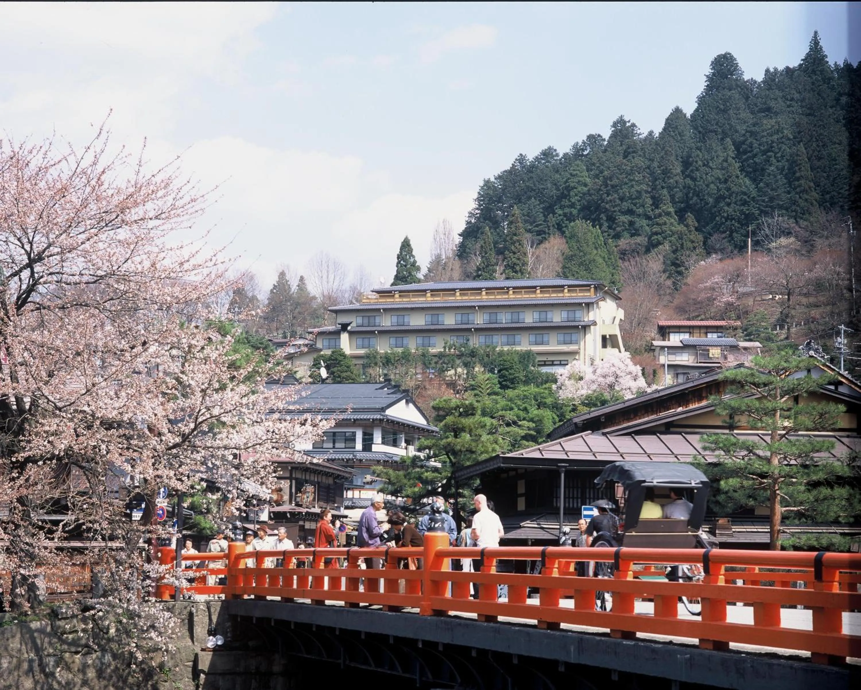 Nearby landmark in Hoshokaku                                                                                       