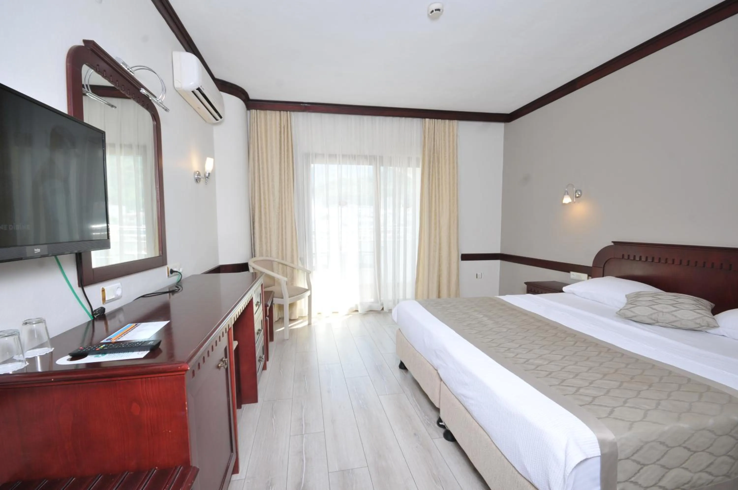 Photo of the whole room in My Dream Hotel