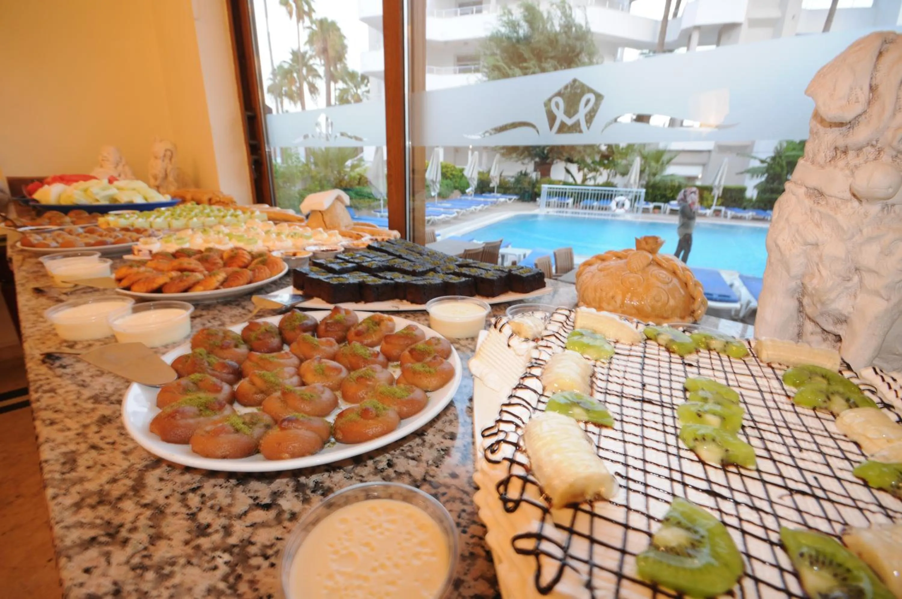 Food in My Dream Hotel