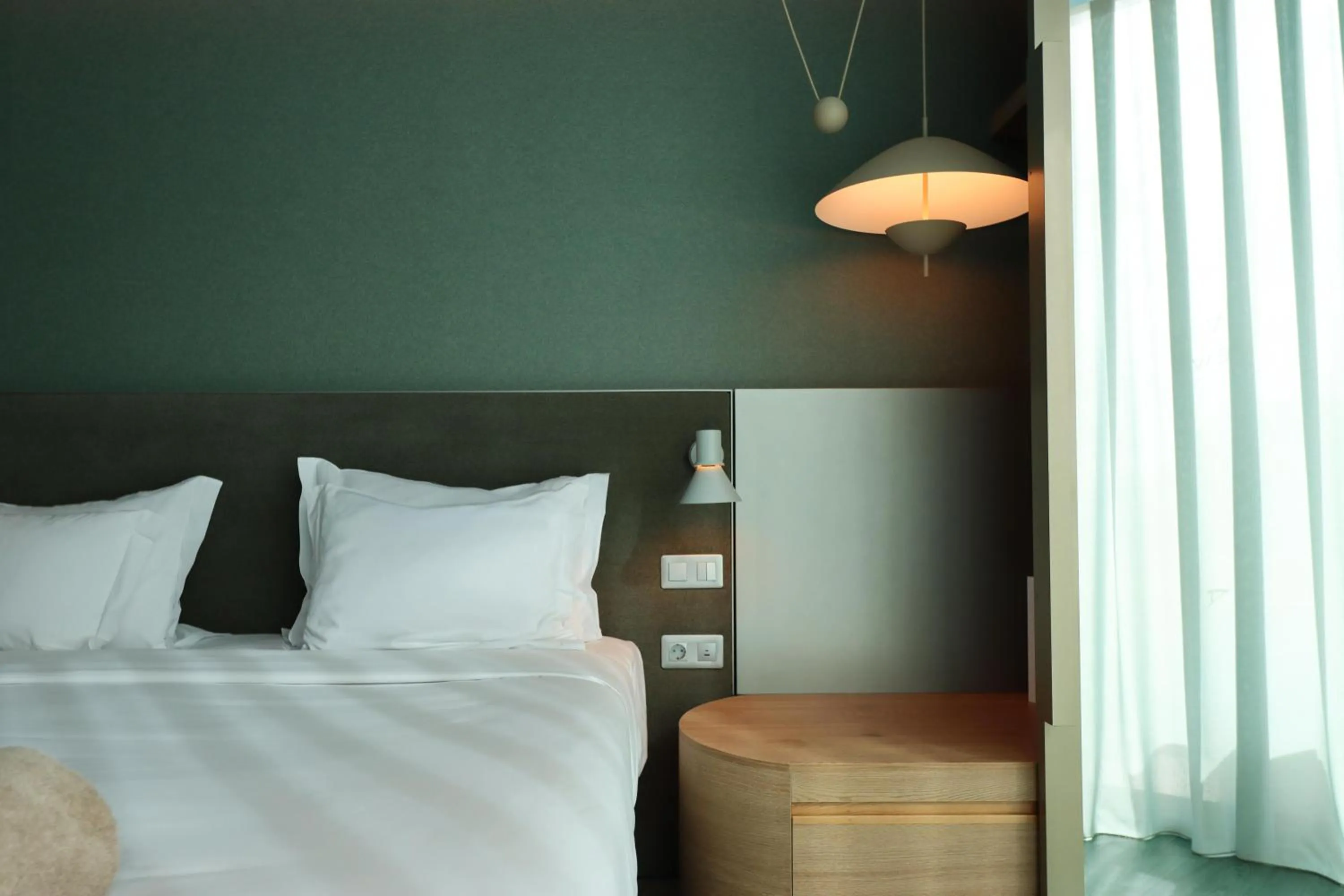 Photo of the whole room, Bed in The Views Oasis