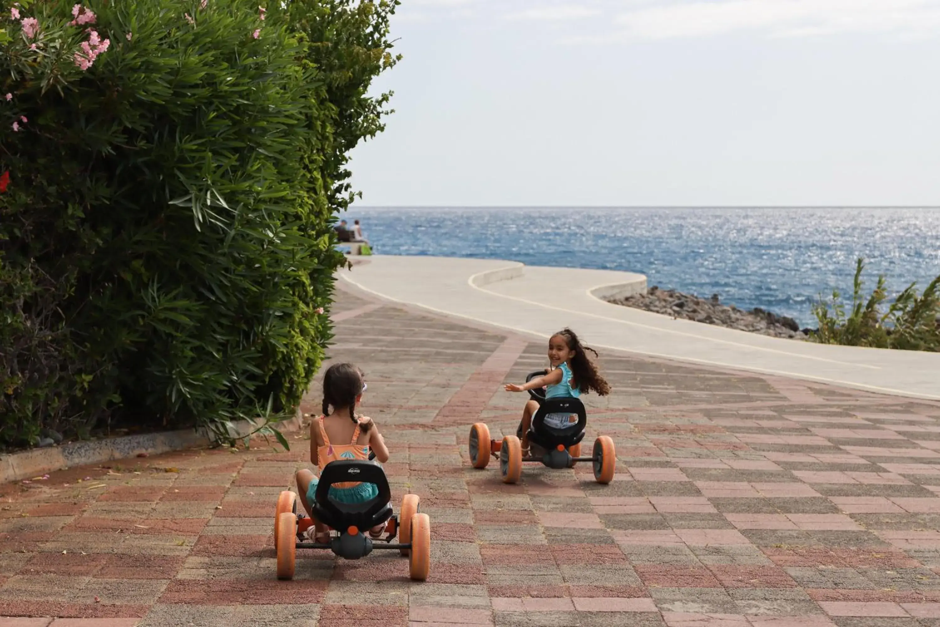 children in The Views Oasis children in The Views Oasis