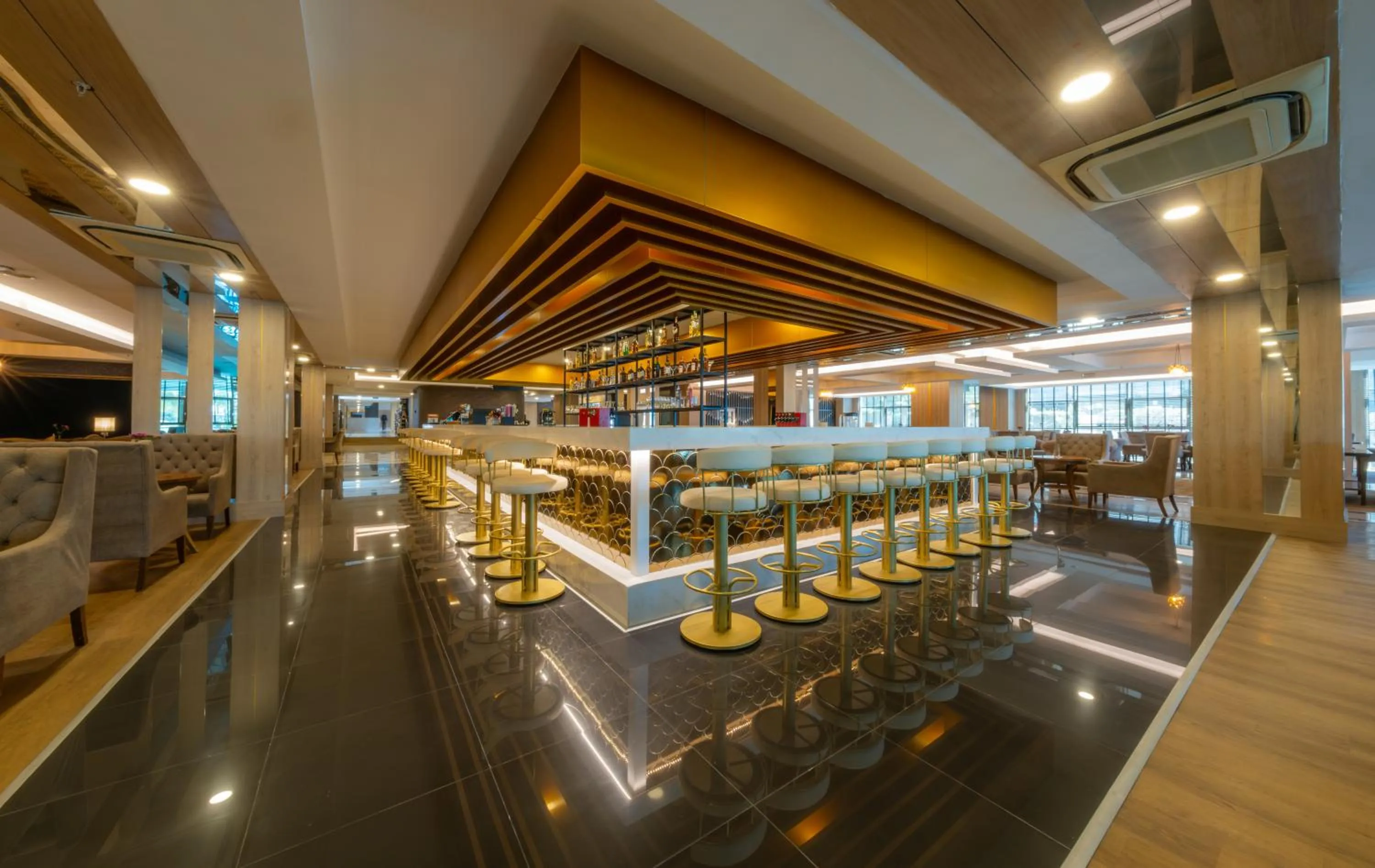 Lounge or bar in Aydinbey King's Palace & Spa - Ultra All Inclusive