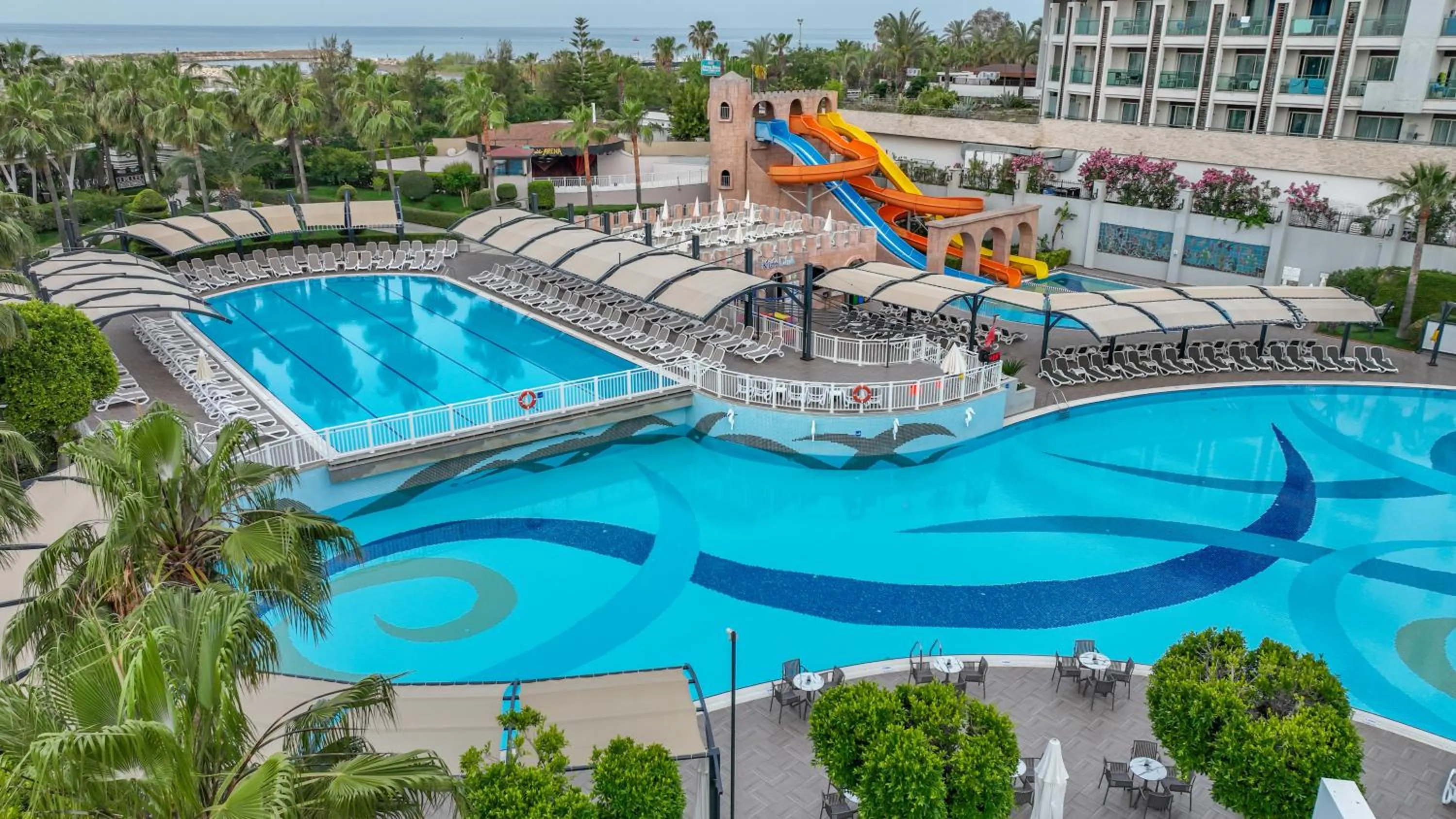 Property building in Aydinbey King's Palace & Spa - Ultra All Inclusive