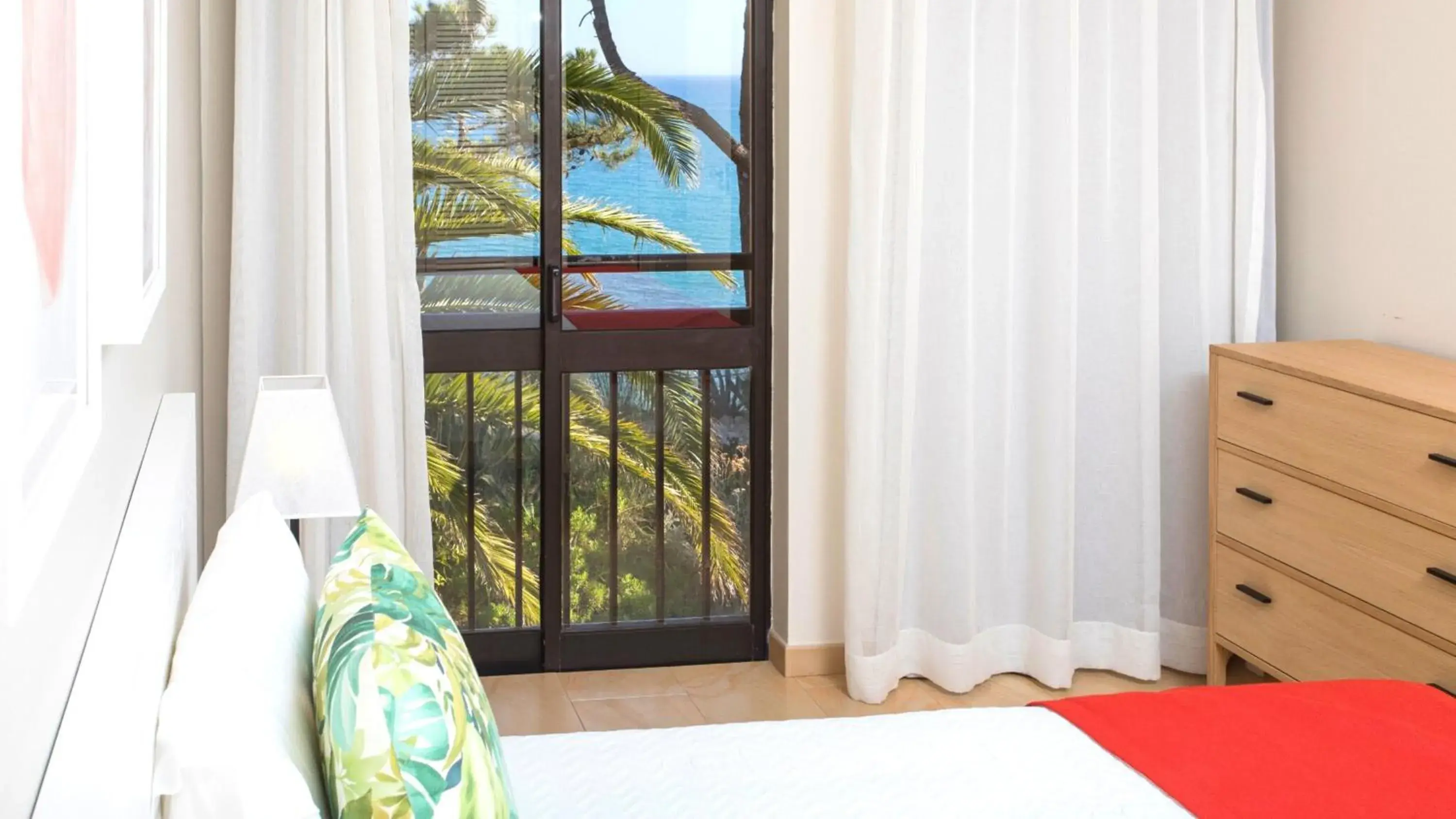 One-Bedroom Apartment with Sea View in Alfagar Village One-Bedroom Apartment with Sea View in Alfagar Village