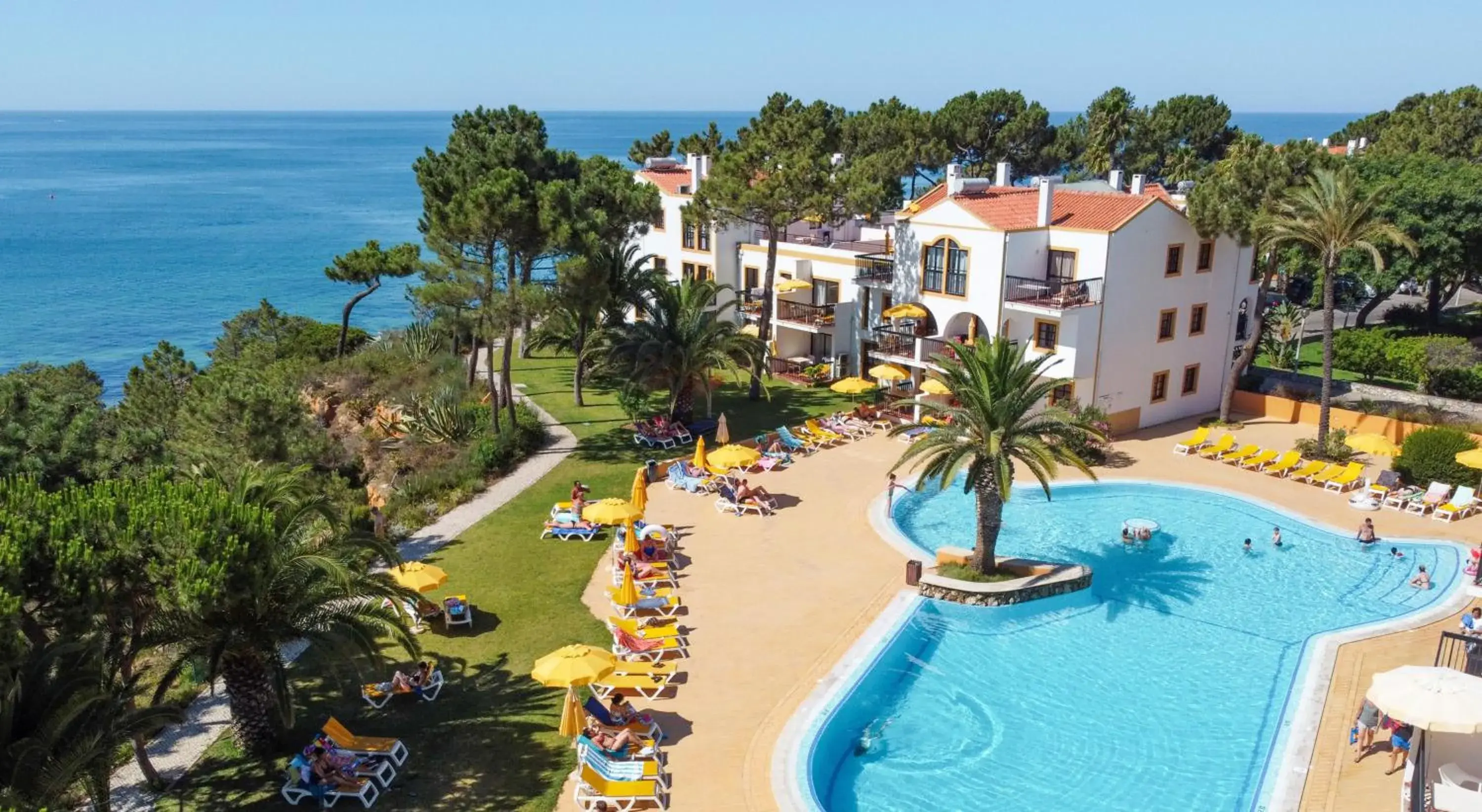 Property building in Alfagar Village Property building in Alfagar Village