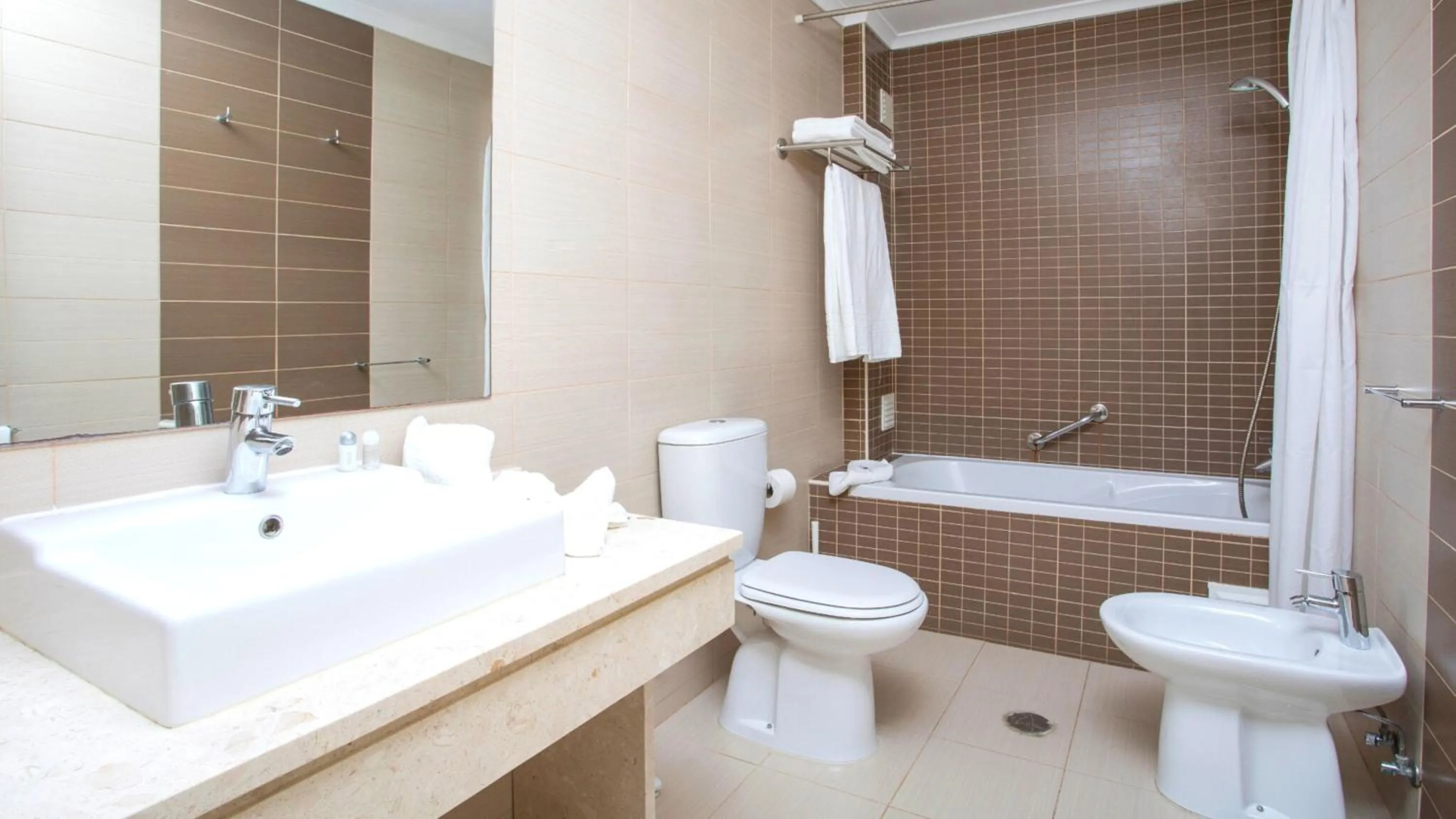 Bathroom in Alfagar Village