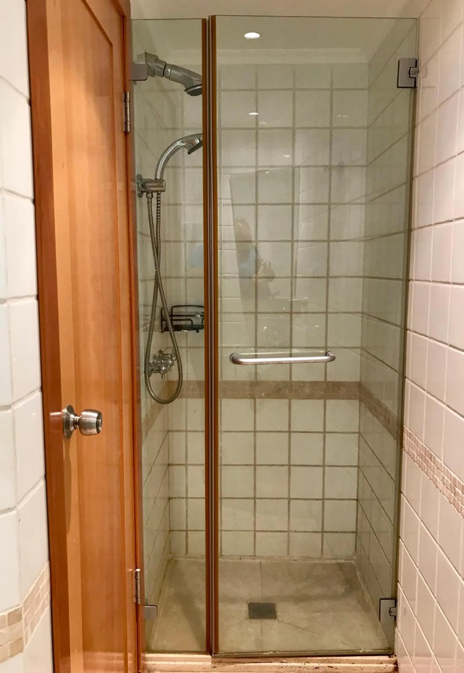 Shower in Lagoon suite