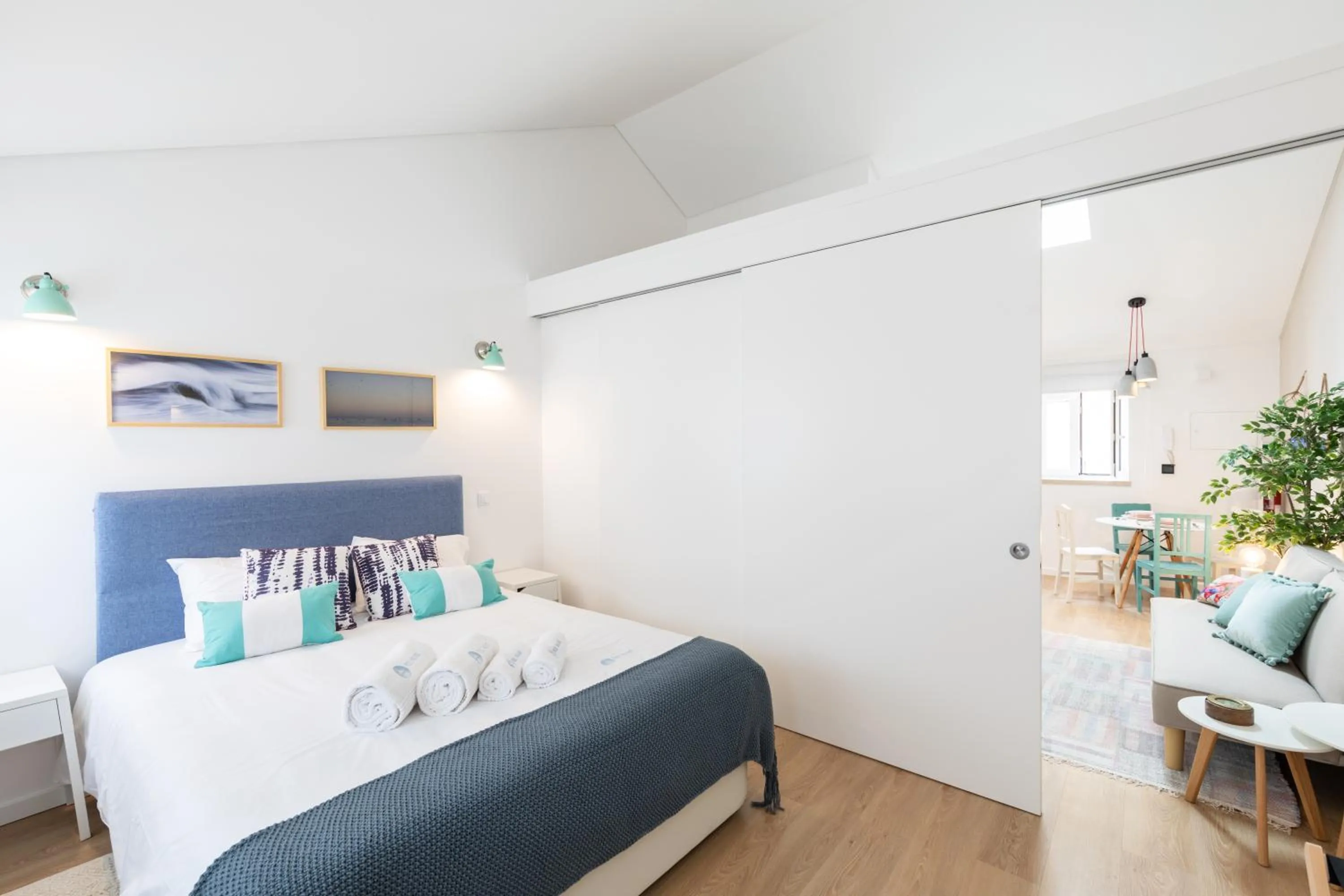 Decorative detail, Bed in Feel Nazaré - Boutique Apartments