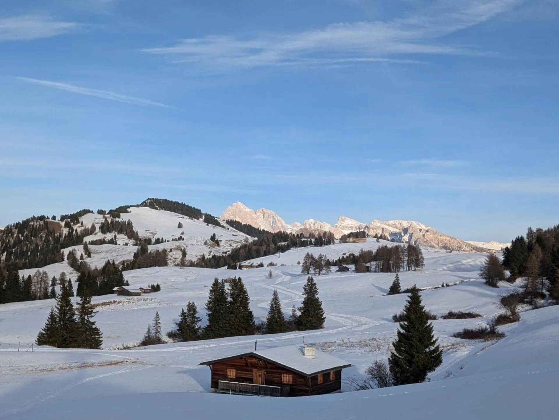 Skiing in Eden Apartments