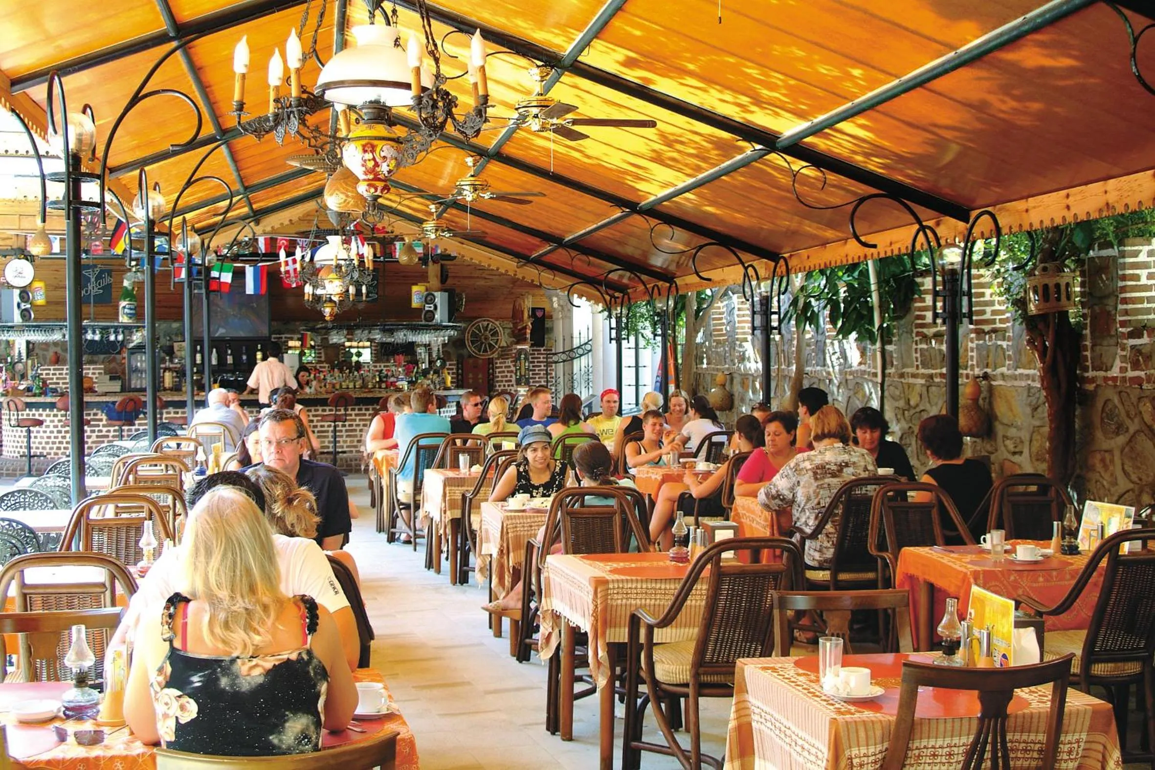 Restaurant/places to eat in Kleopatra Fatih Hotel