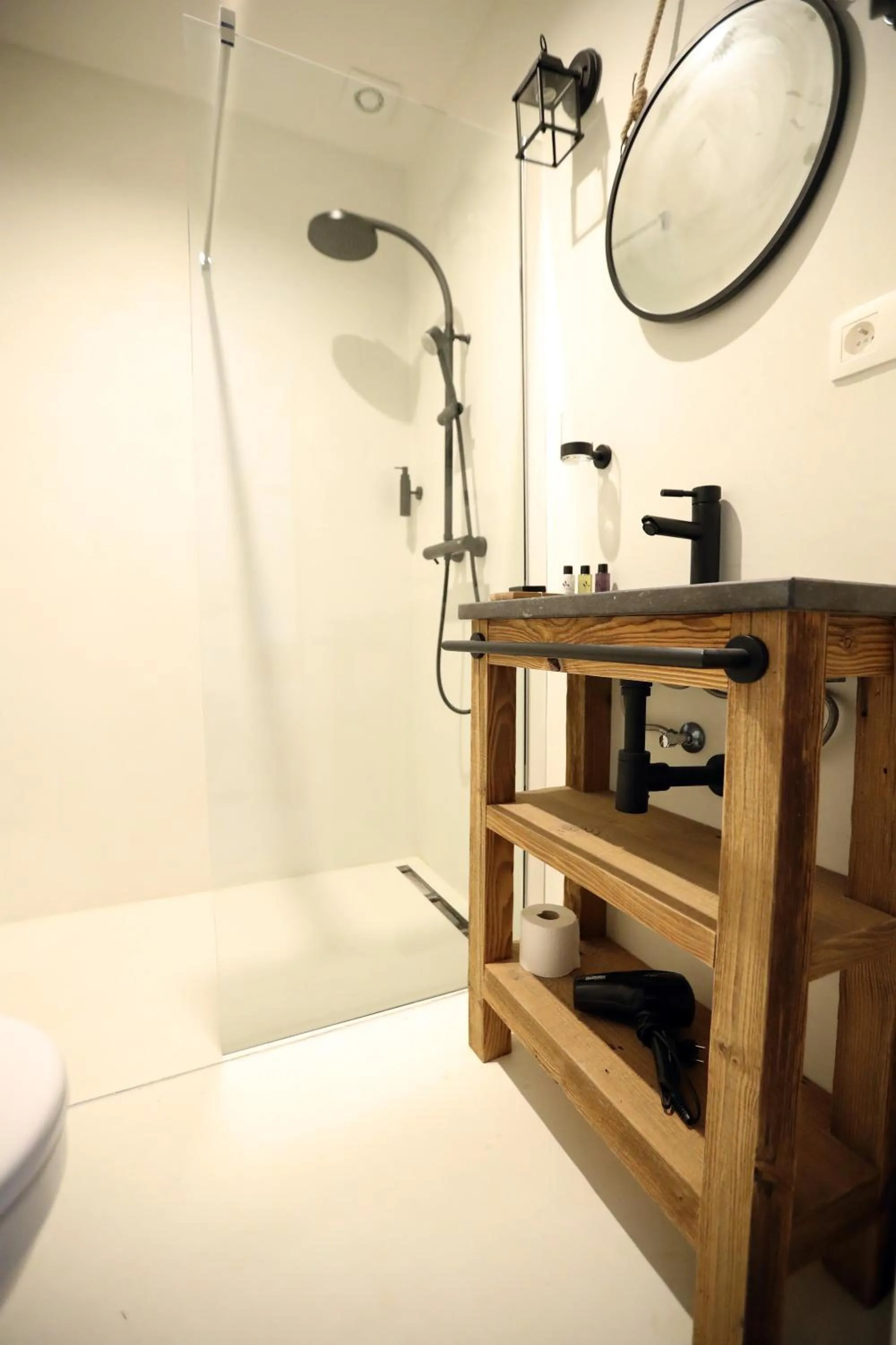 Bathroom in B&B PETIT PRINCE, GENT