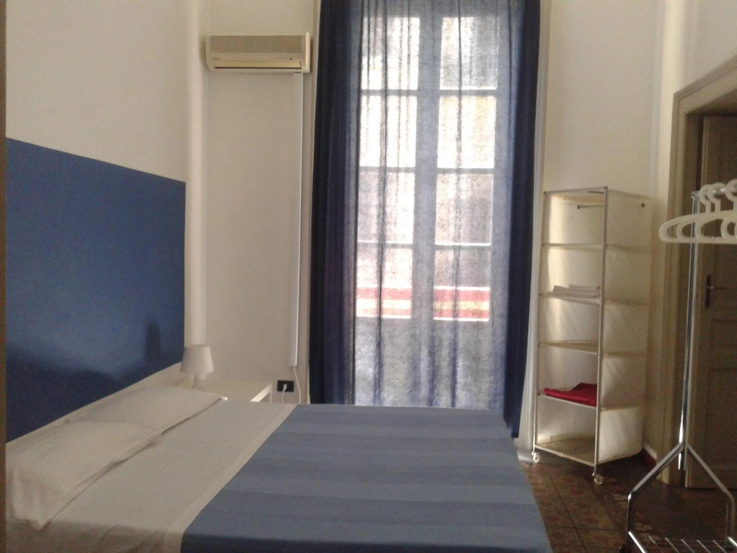 Day, Bed in B&B CARAVAGGIO basic rooms near Ortigia